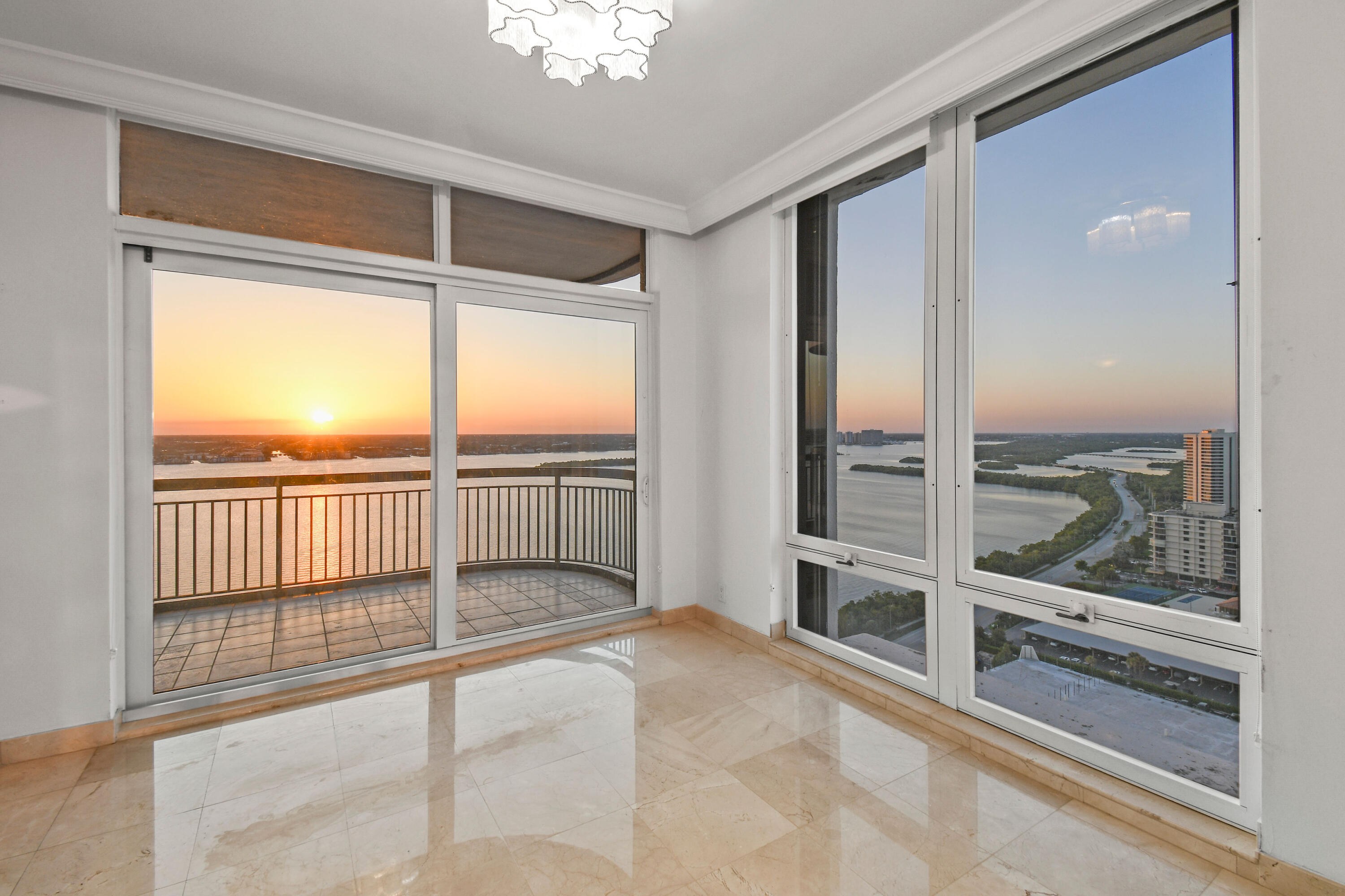 Eastpointe II Condo - Residential