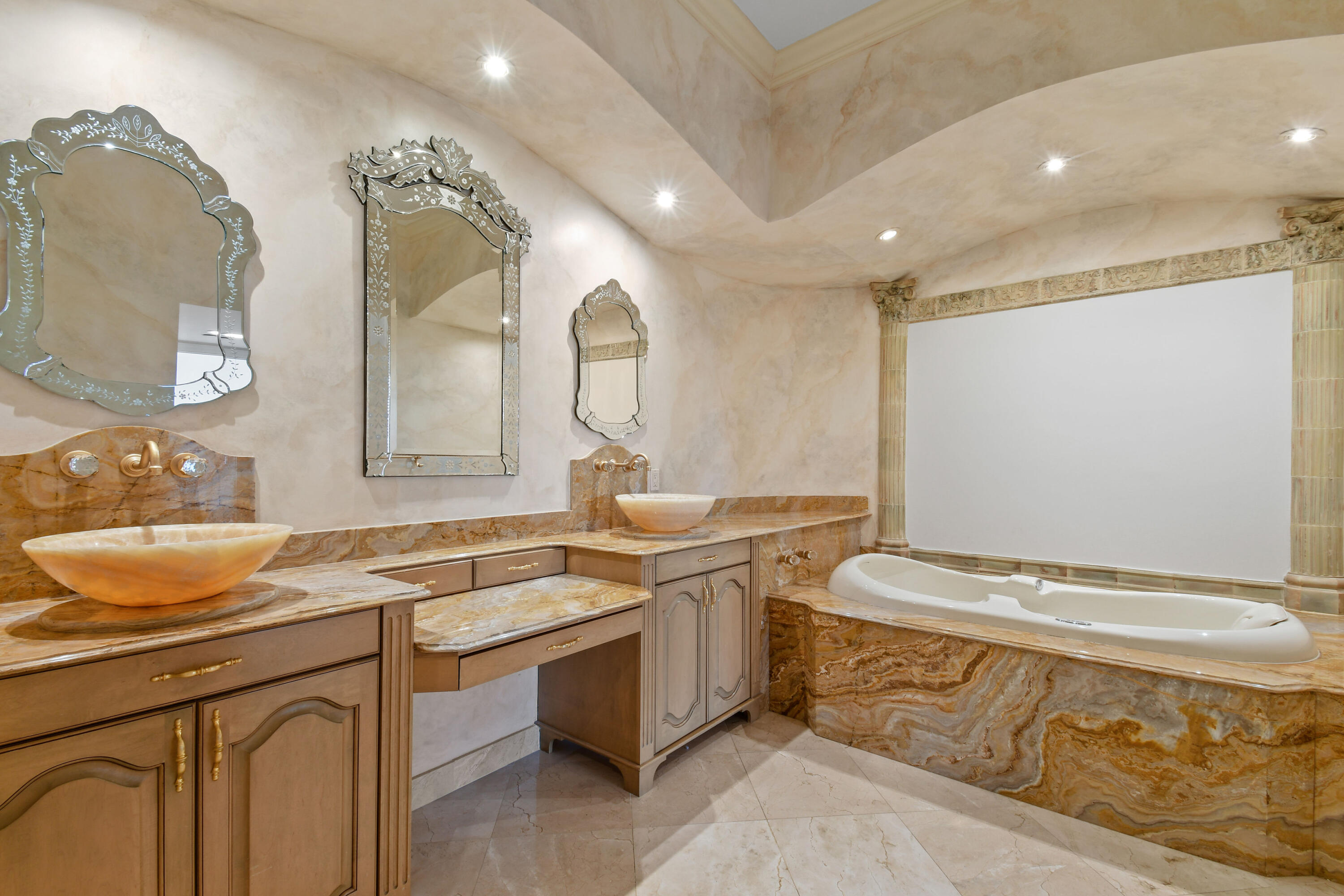 Eastpointe II Condo - Residential