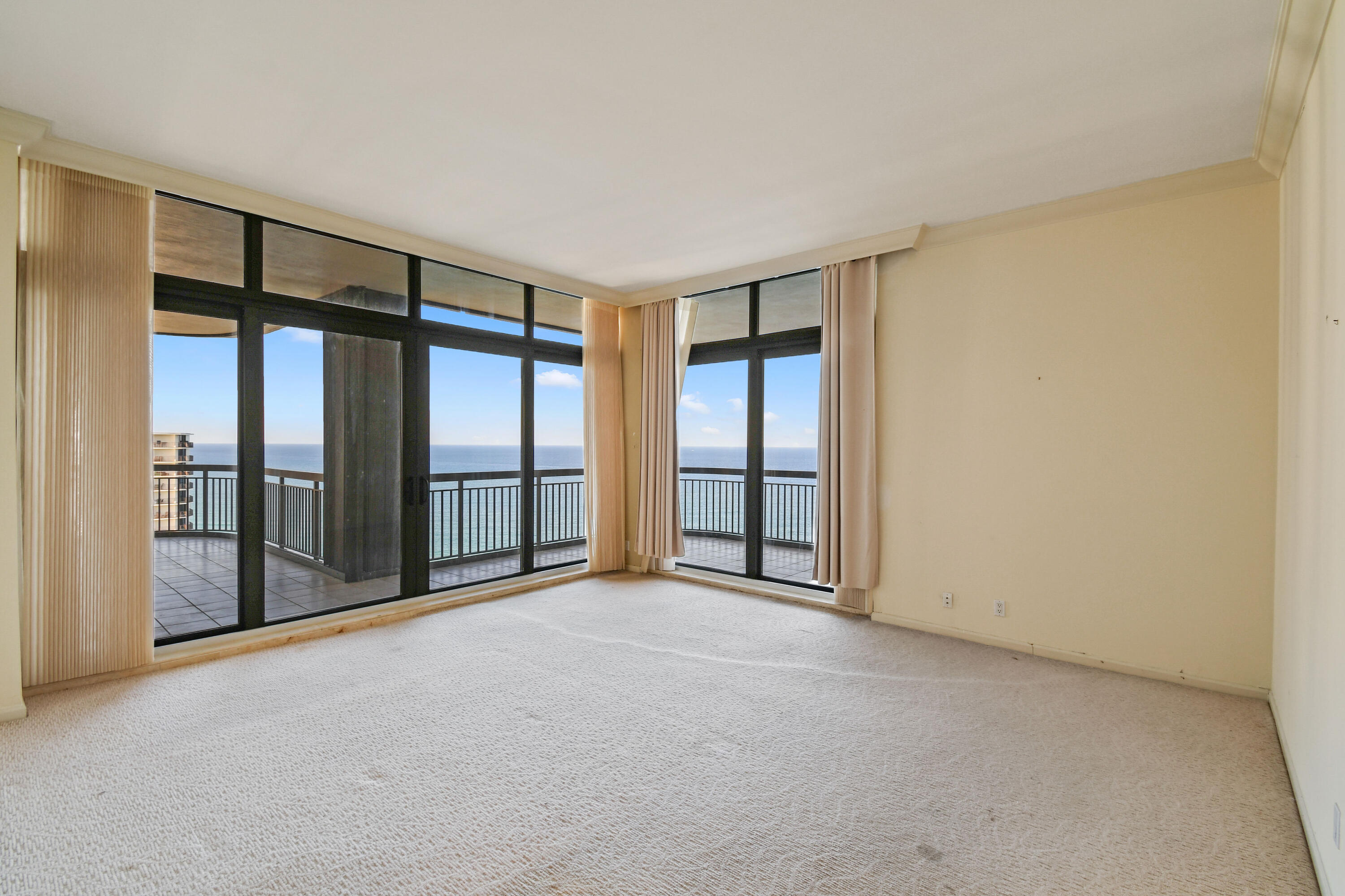 Eastpointe II Condo - Residential