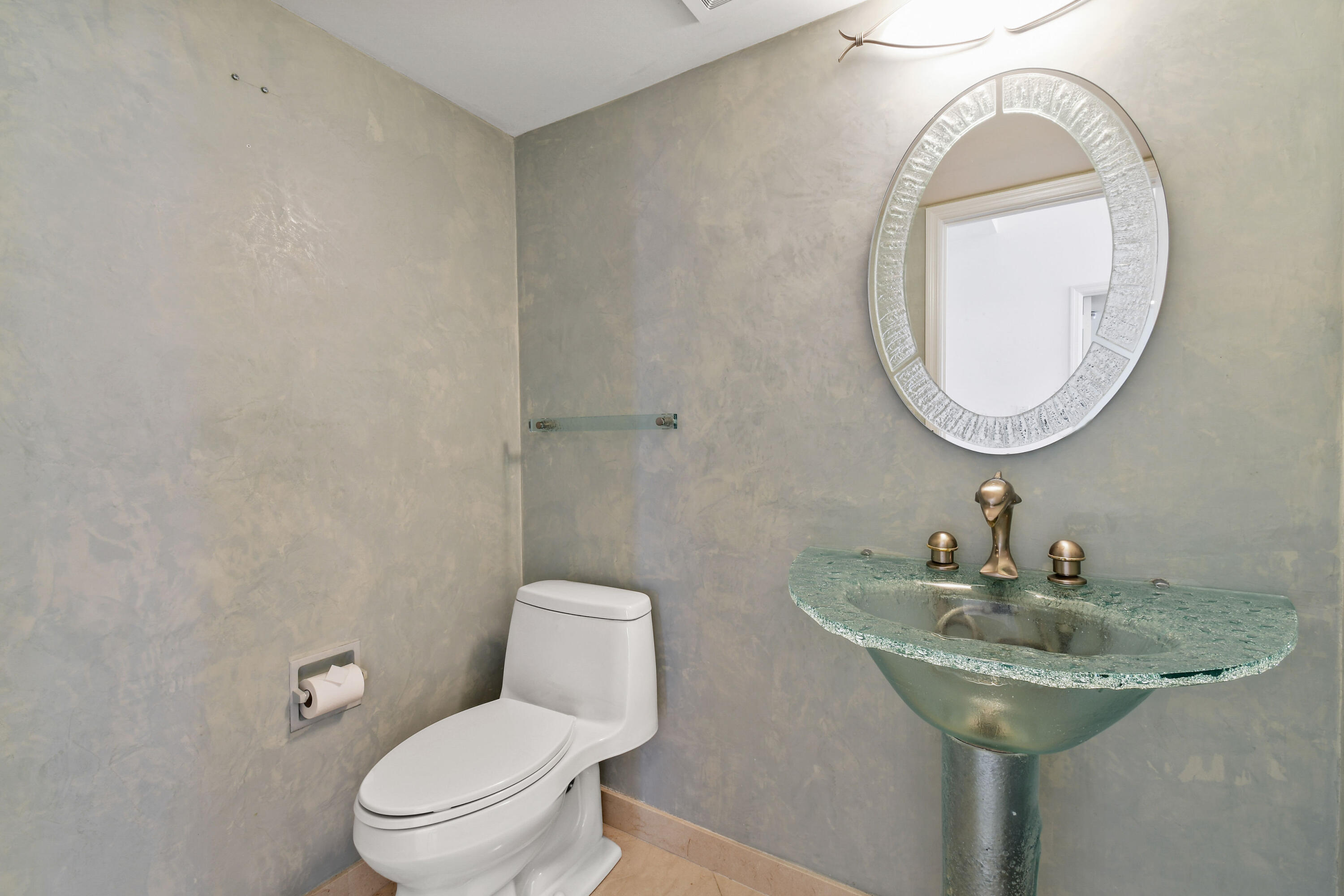 Eastpointe II Condo - Residential