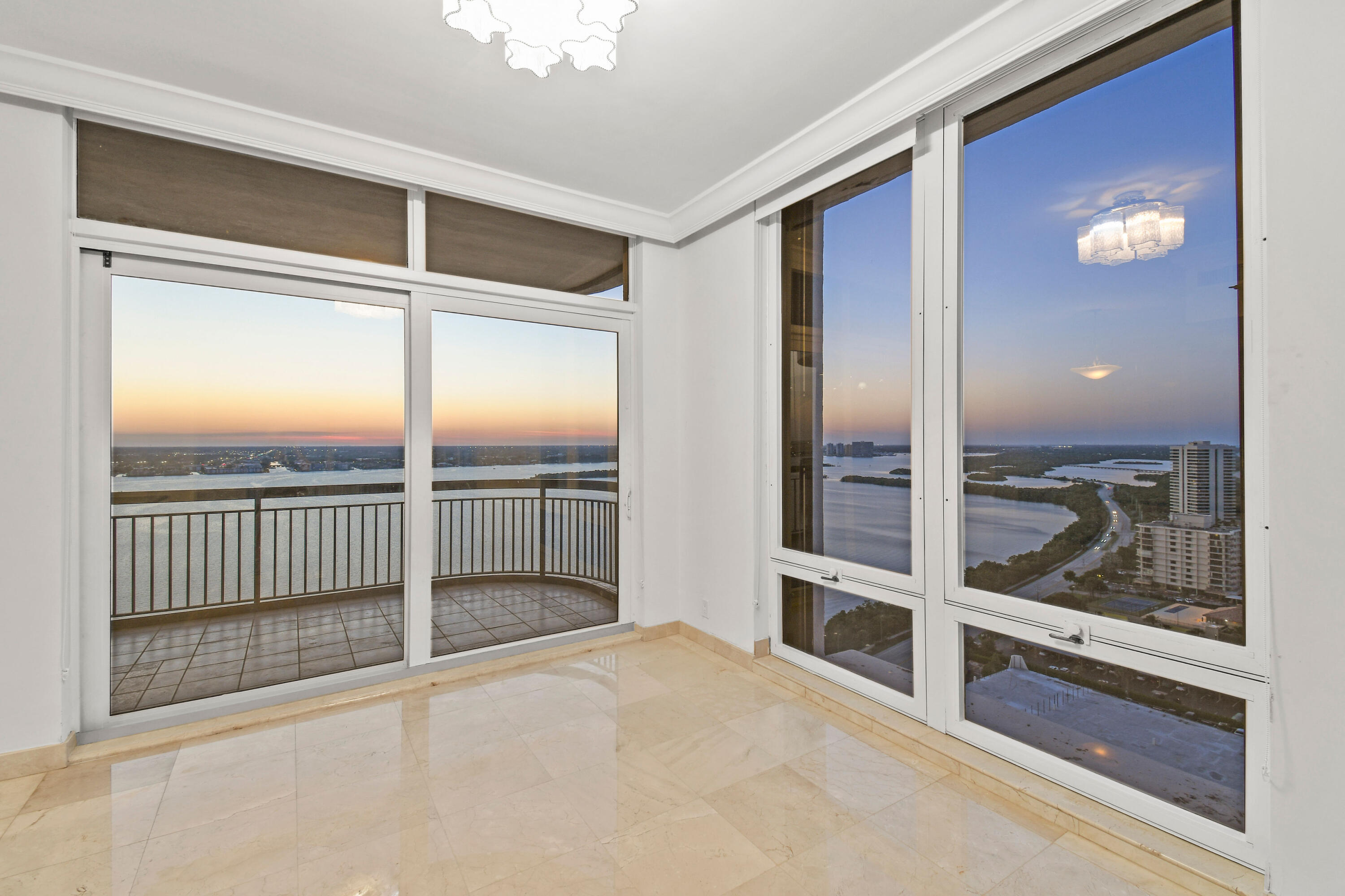 Eastpointe II Condo - Residential