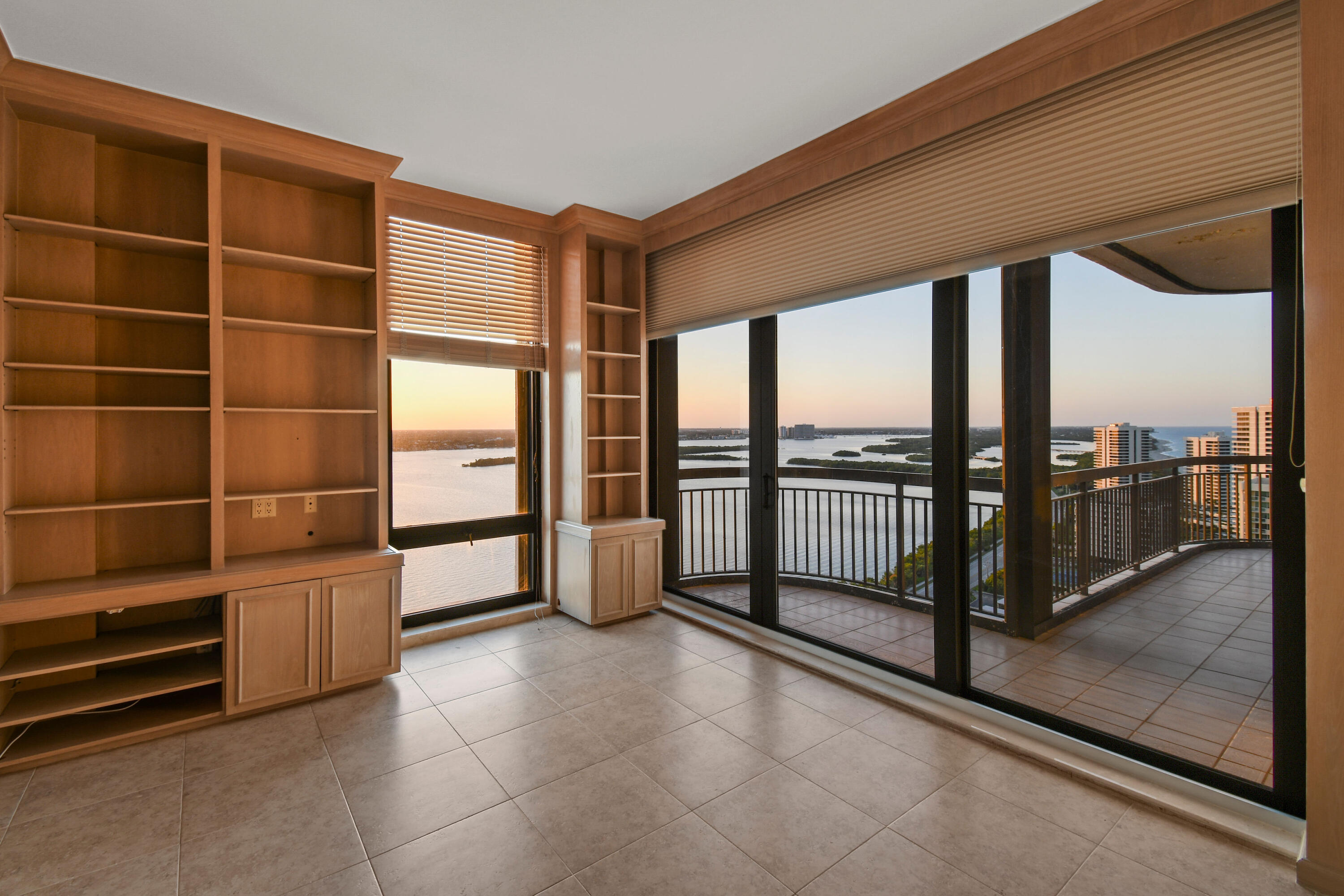 Eastpointe II Condo - Residential