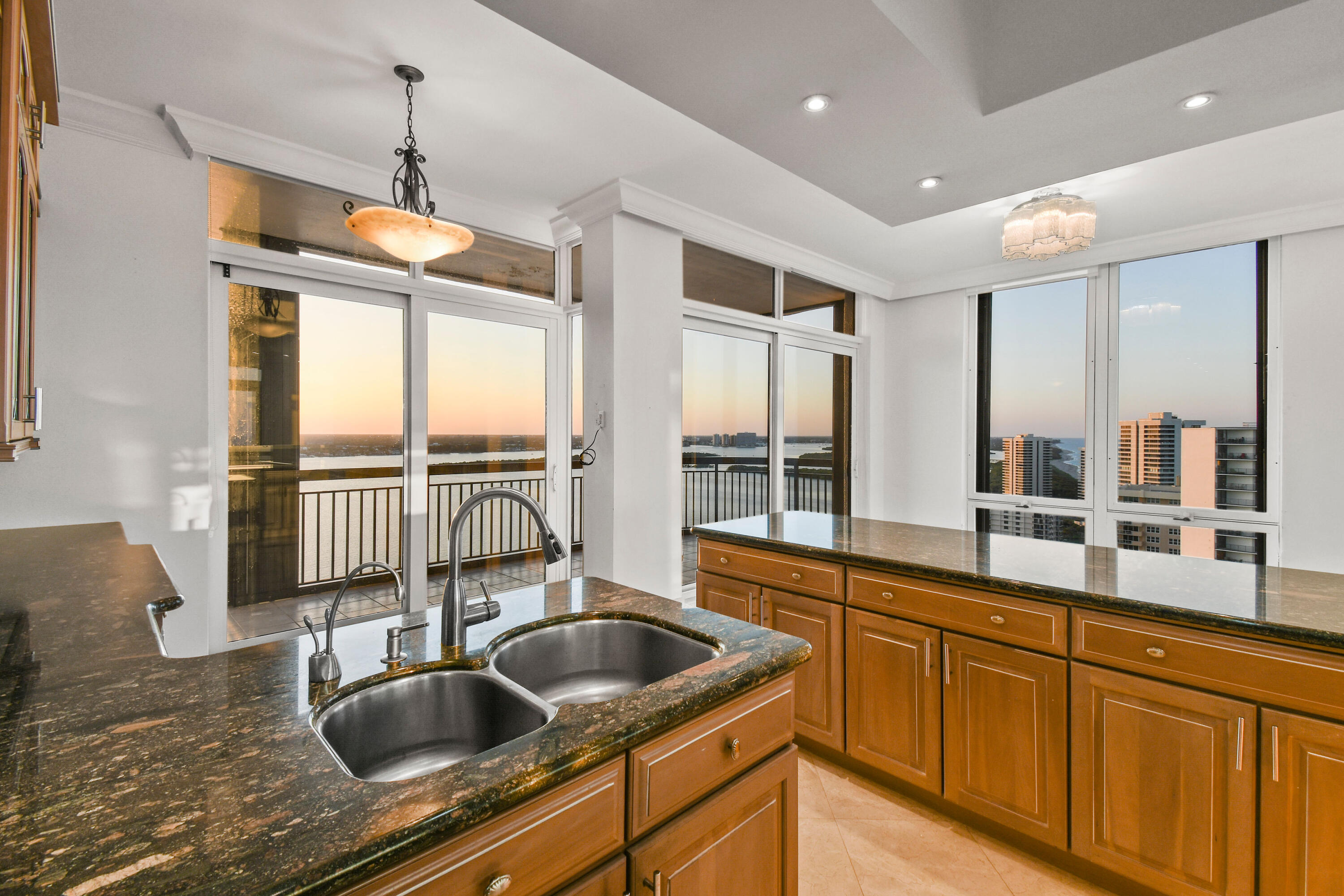 Eastpointe II Condo - Residential