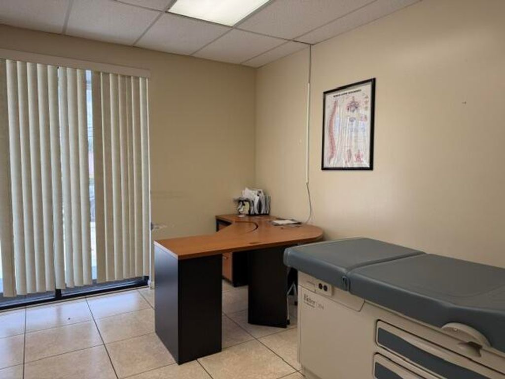 Photo of 4259 10th Avenue N, Lake Worth Beach, FL 33461 (MLS # B26030127)