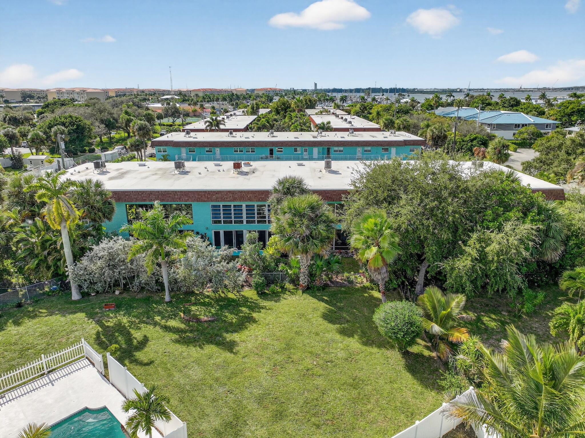 Colonnades Condominium - Residential