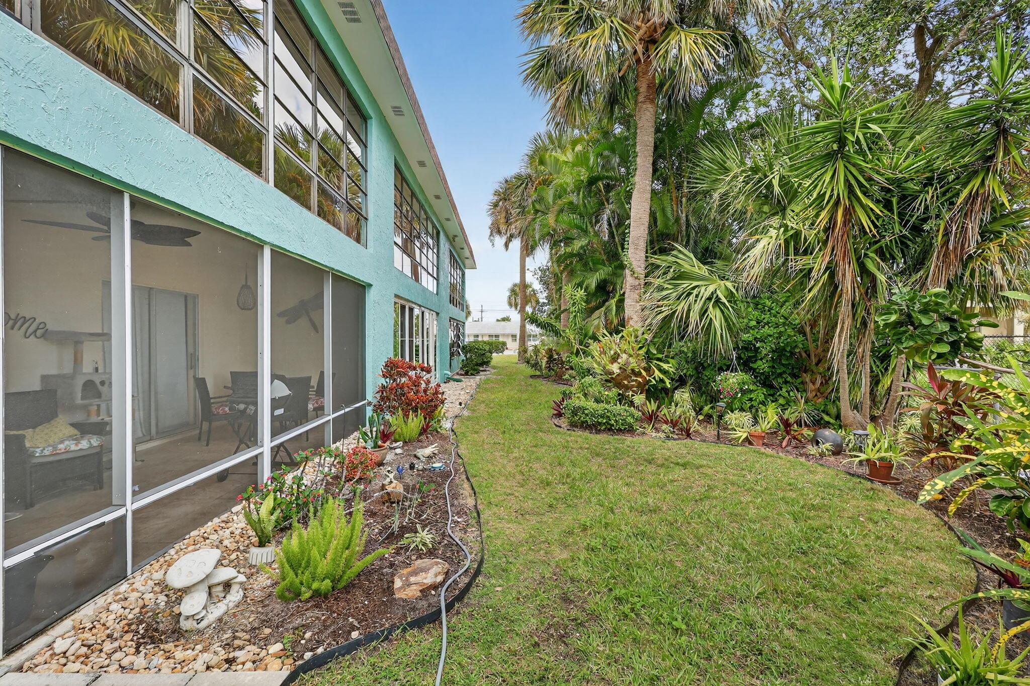 Colonnades Condominium - Residential