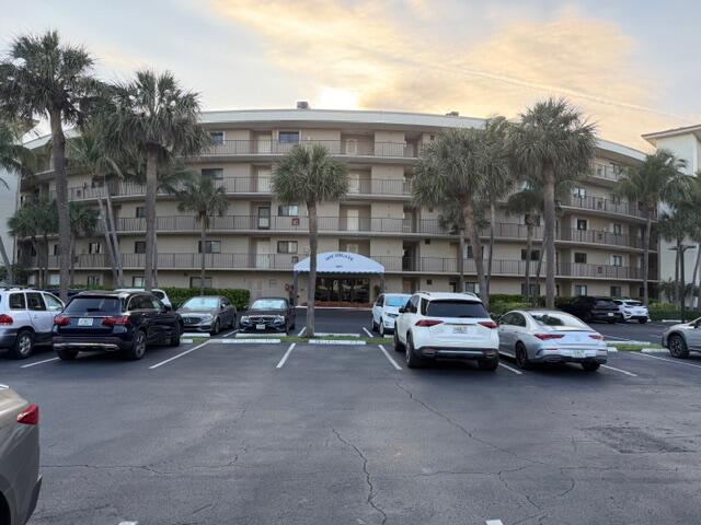 SOUTHGATE CONDO - Residential