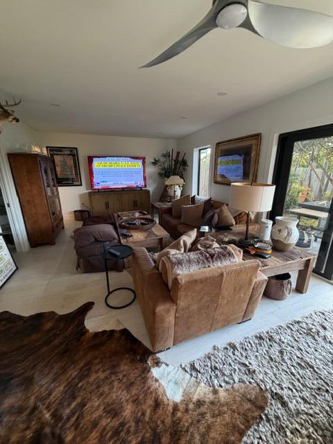 SOUTHGATE CONDO - Residential