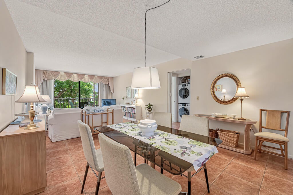 Photo of 890 N FEDERAL Highway #307, Lantana, FL 33462 (MLS # B26081647)