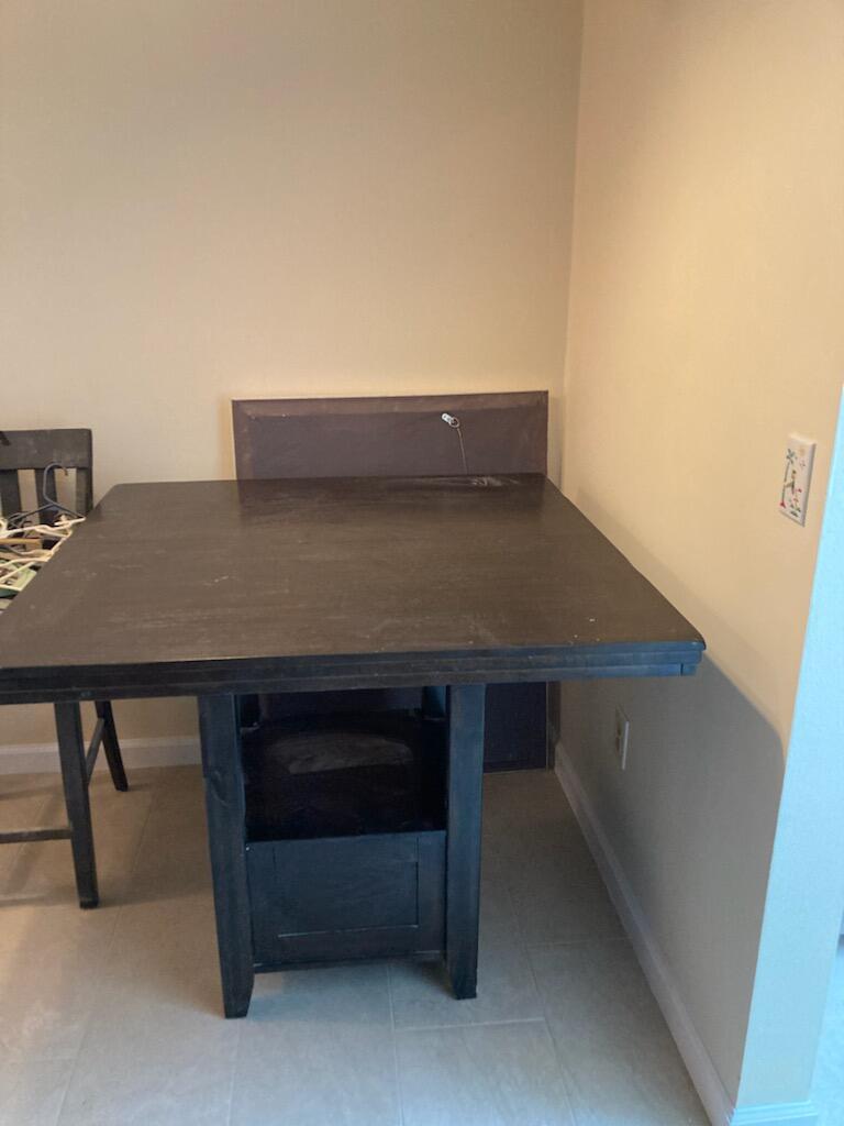 POPPLETON CREEK CONDO - Residential Lease