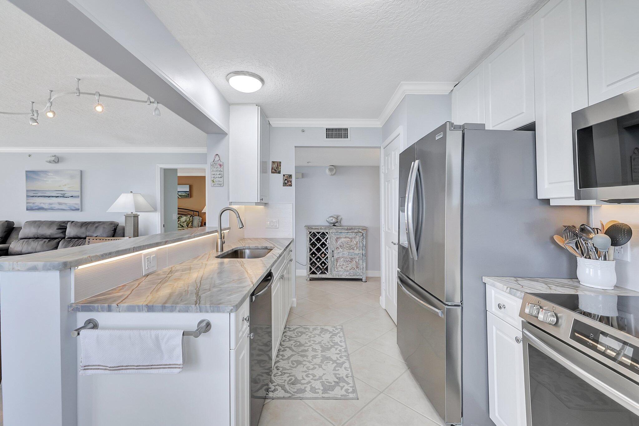 SEABREEZE AT ATLANTIC VIE - Residential