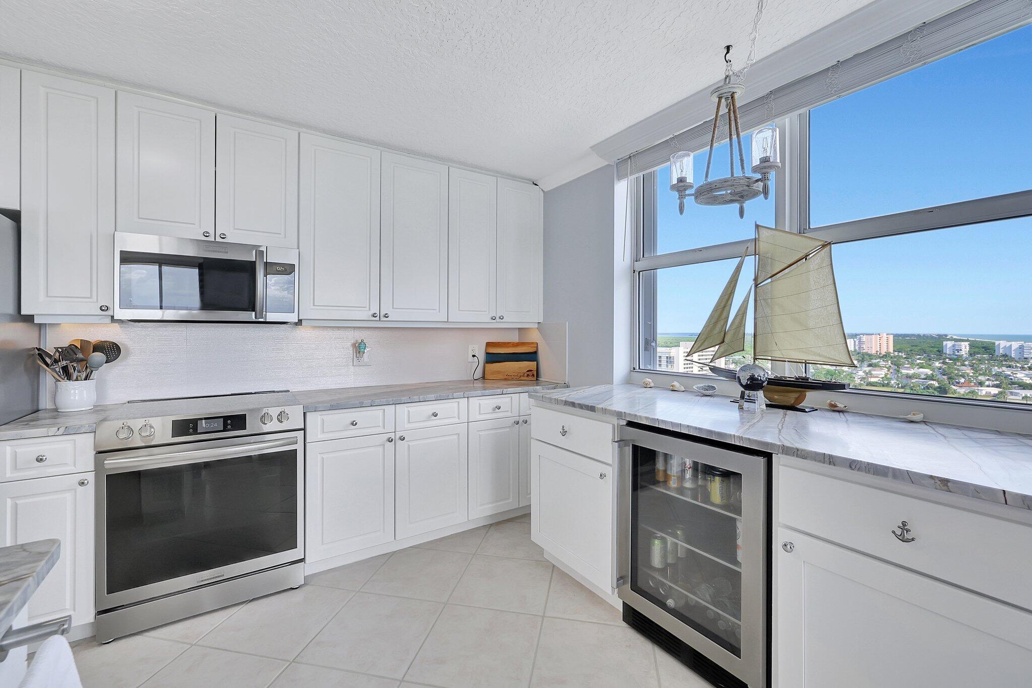 SEABREEZE AT ATLANTIC VIE - Residential
