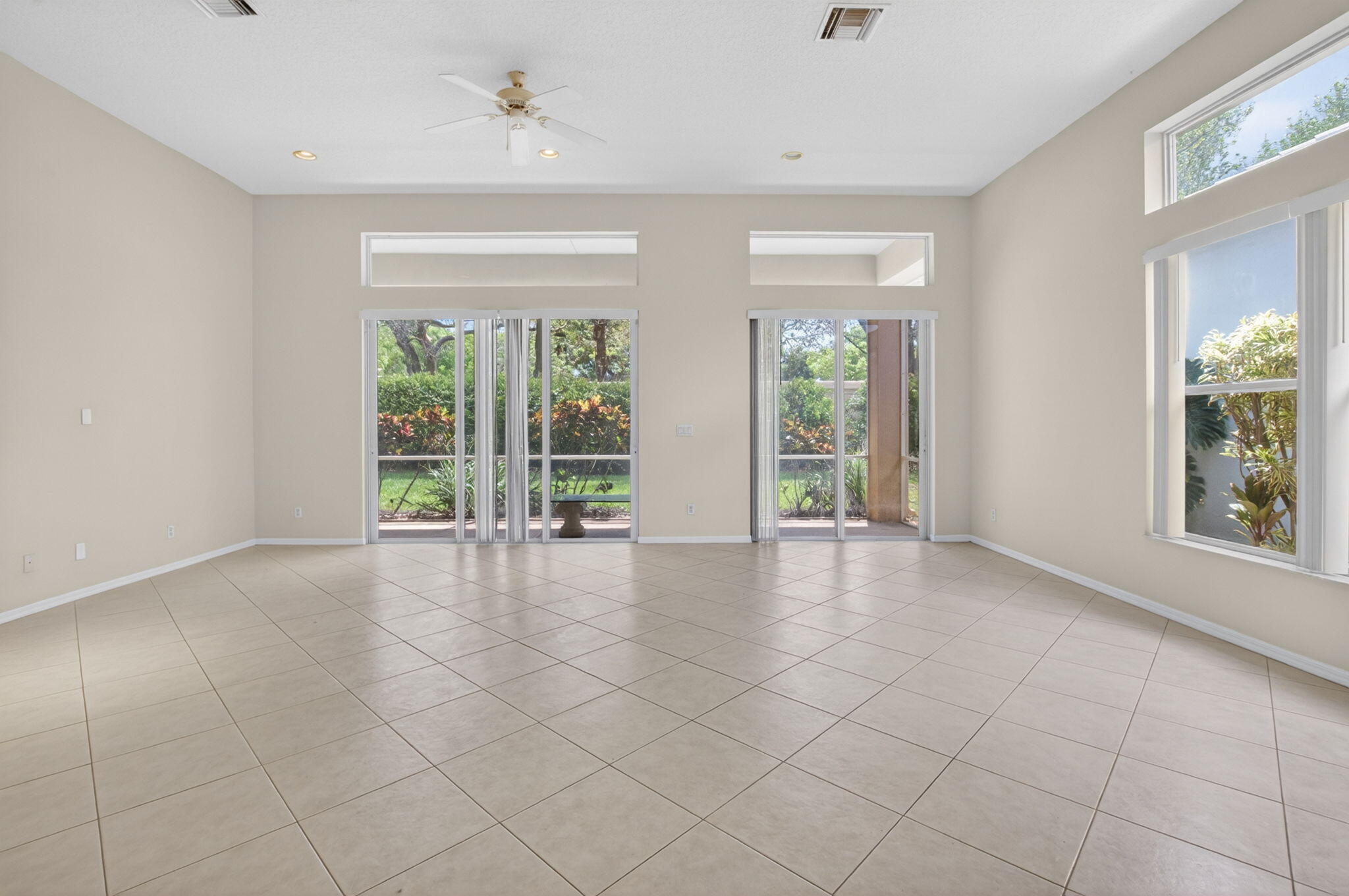 MIZNER FALLS - Residential
