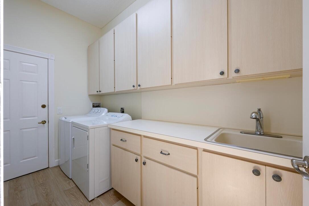 Hamptons at Maplewood - Residential