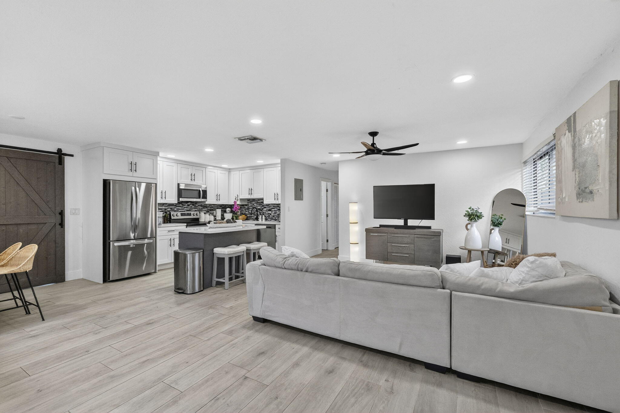 COLLIER ESTATES 4TH ADD - Residential