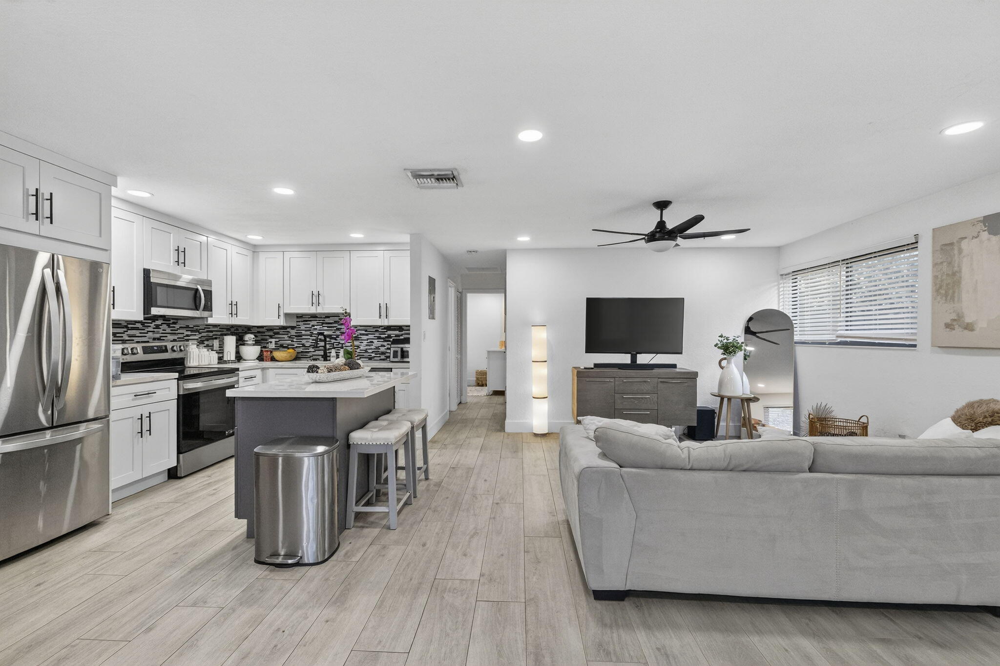 COLLIER ESTATES 4TH ADD - Residential