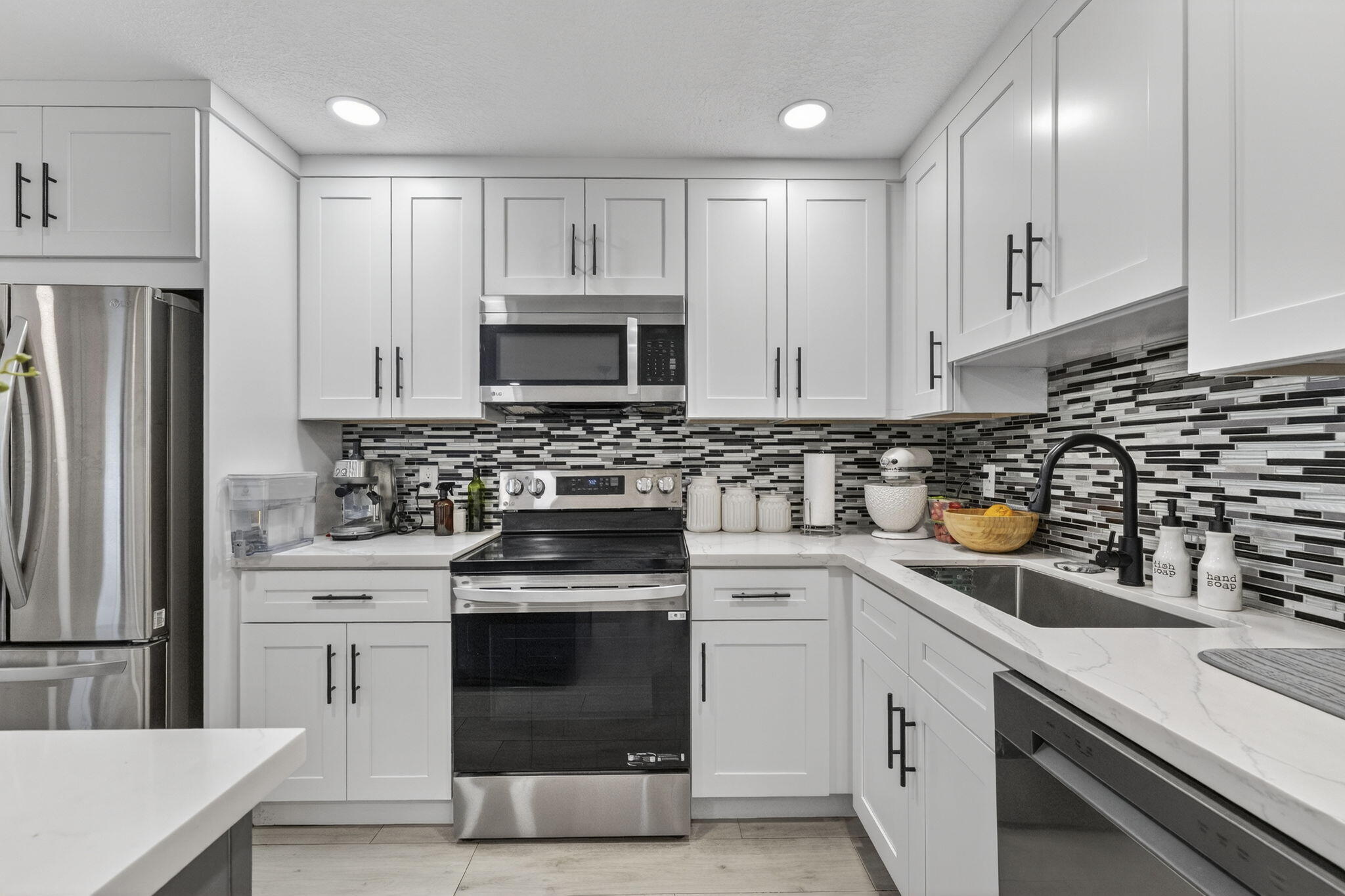 COLLIER ESTATES 4TH ADD - Residential