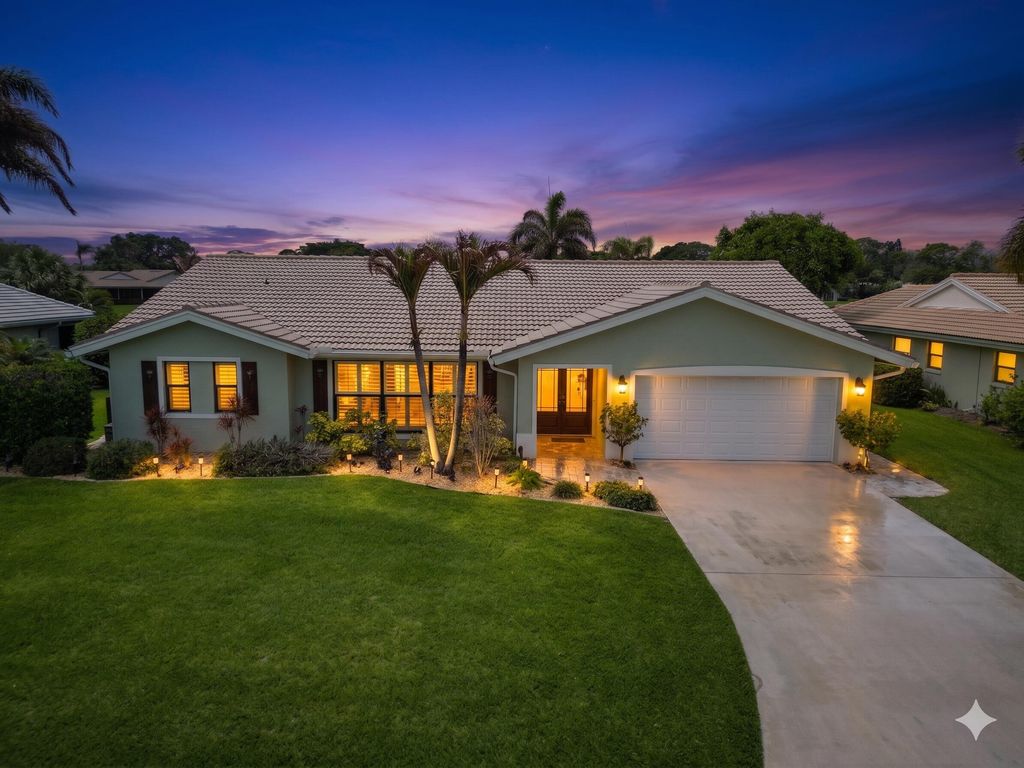 Photo of 2306 SW Creekside Drive, Palm City, FL 34990 (MLS # B26019338)