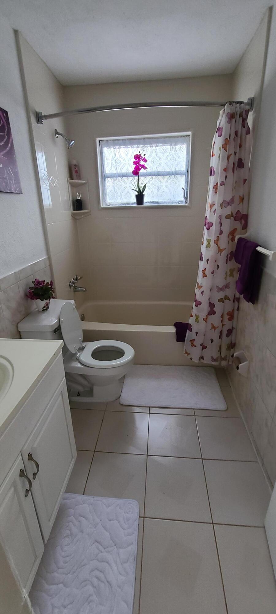 PALM-AIRE VILLAGE 2 SEC ADD 3 - Residential Lease