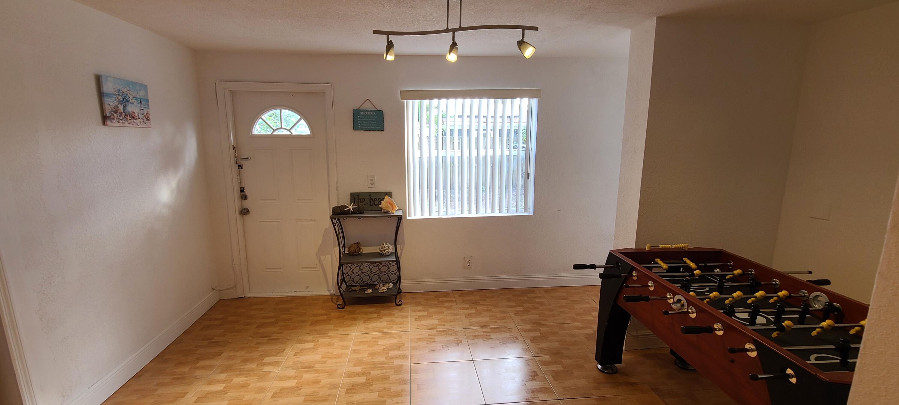 PALM-AIRE VILLAGE 2 SEC ADD 3 - Residential Lease