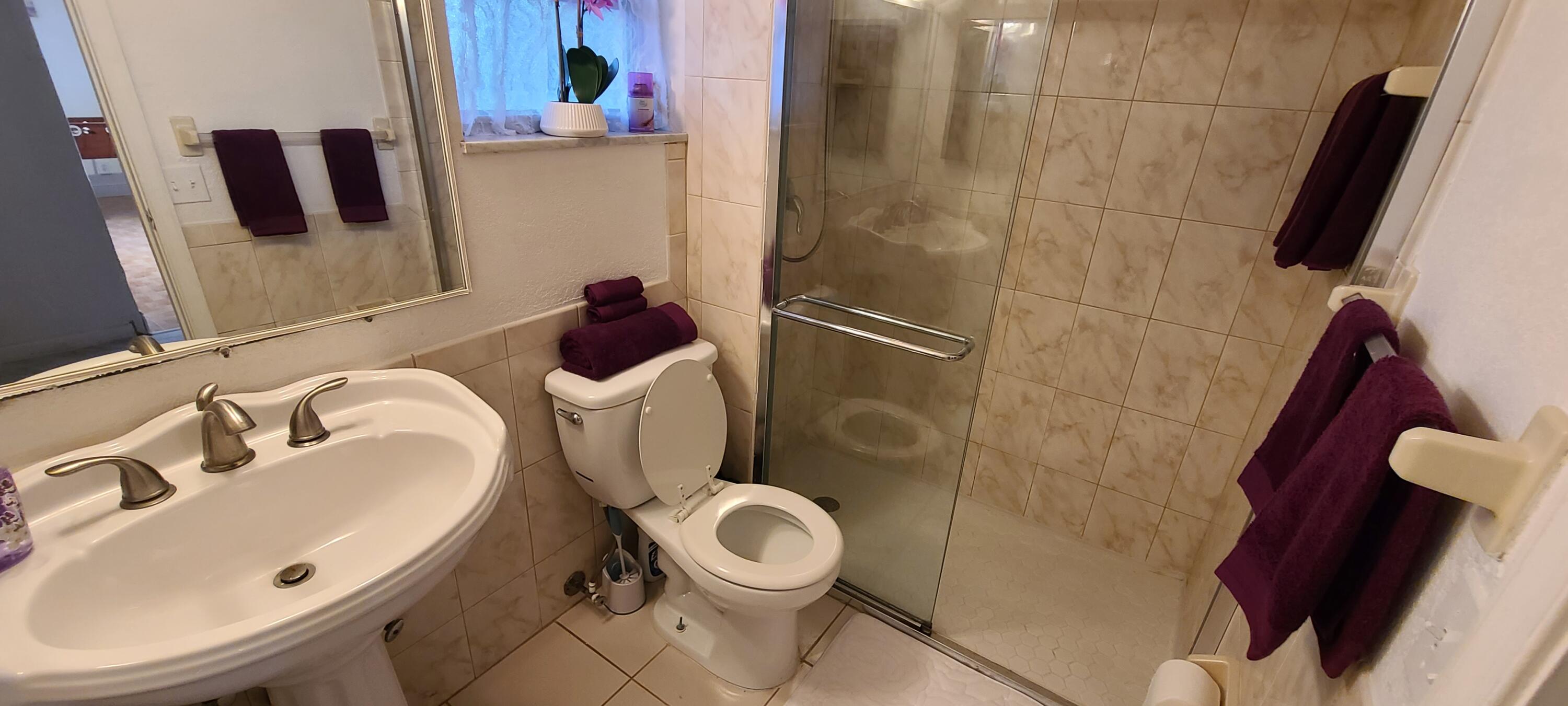 PALM-AIRE VILLAGE 2 SEC ADD 3 - Residential Lease