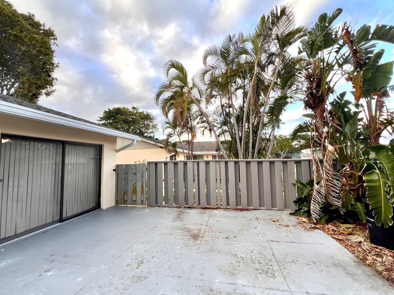 QUADRILLE - Residential Lease