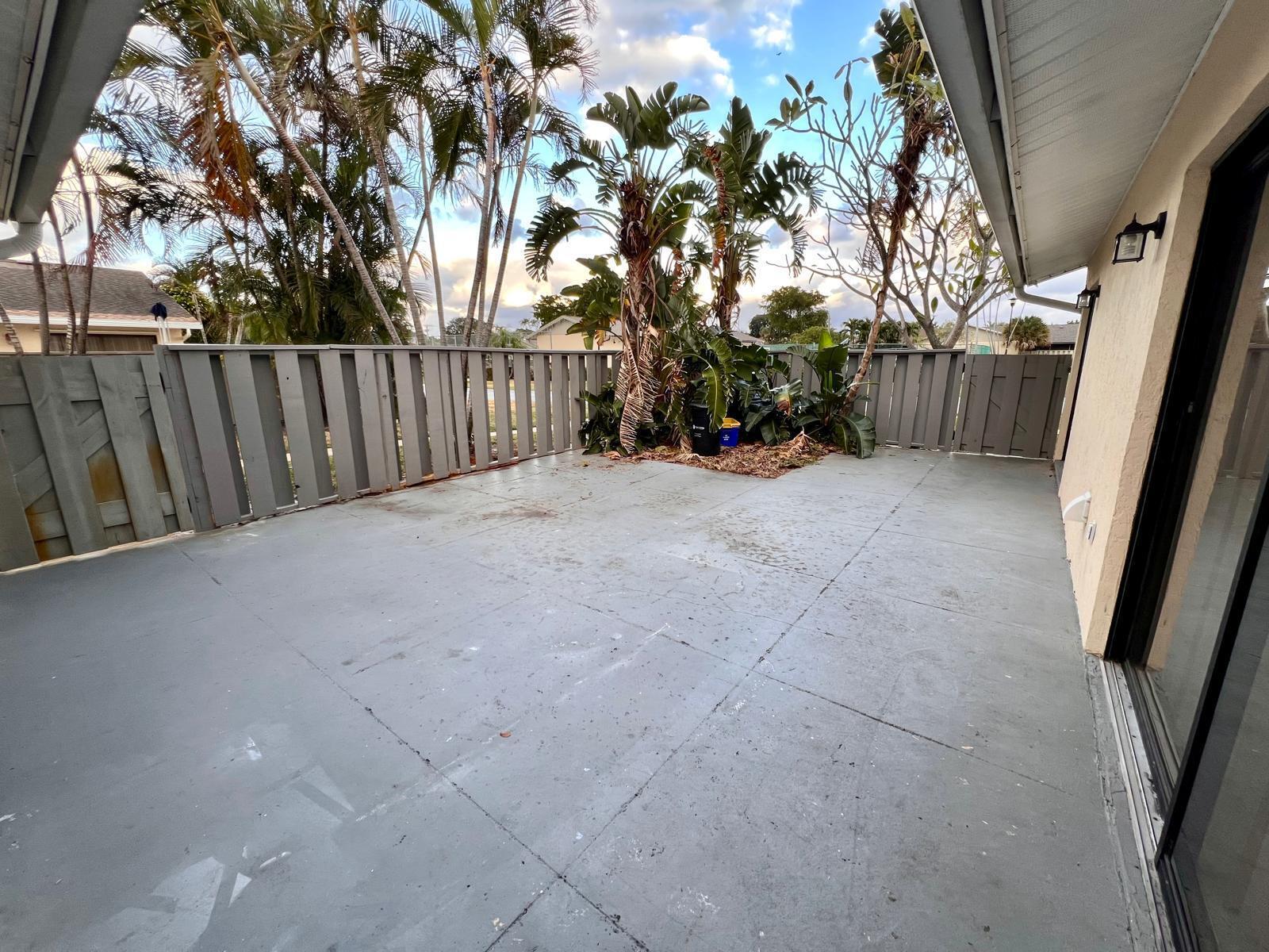 QUADRILLE - Residential Lease