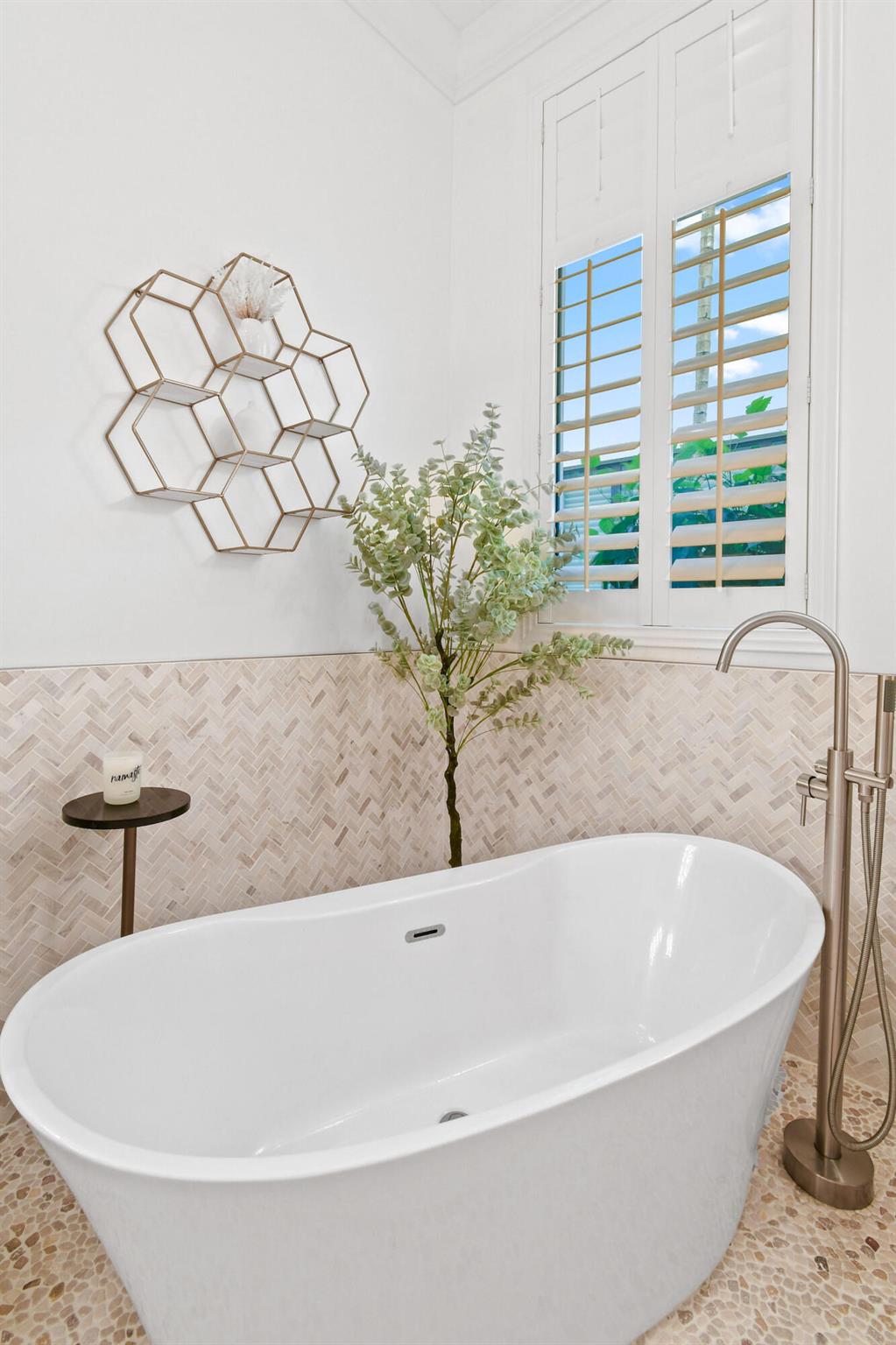 GARDENIA ISLES - Residential