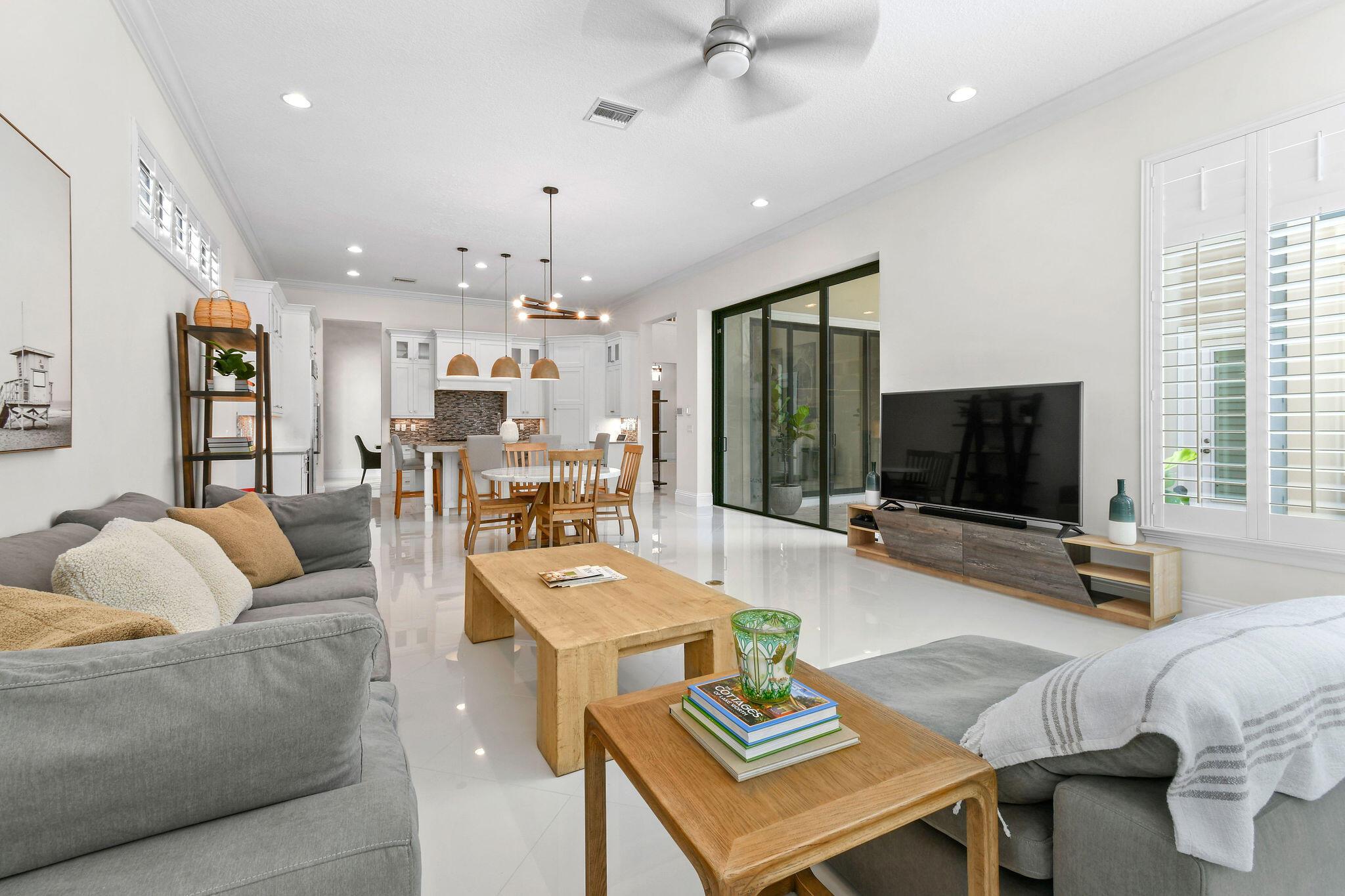 GARDENIA ISLES - Residential