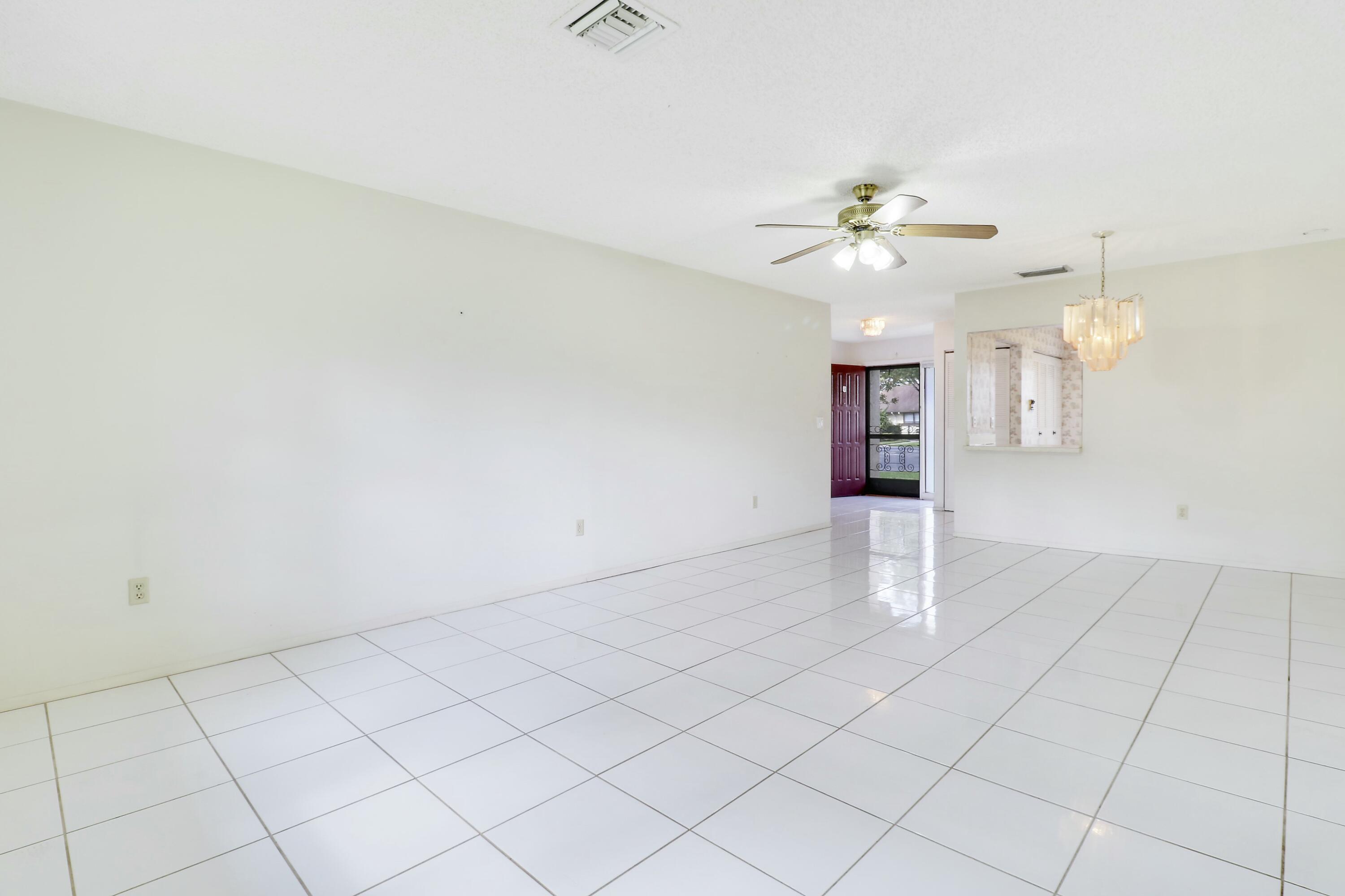 STRATHMORE GATE I UNIT TWO - Residential