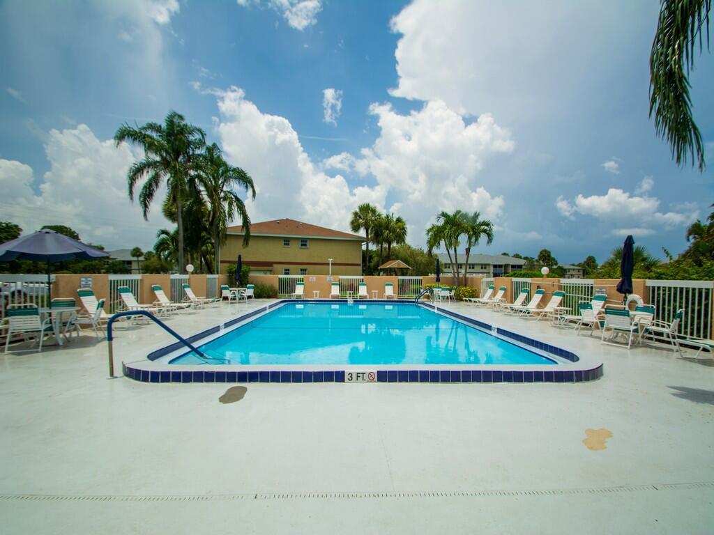 MIDPORT PLACE I, A CONDOMINIUM - Residential