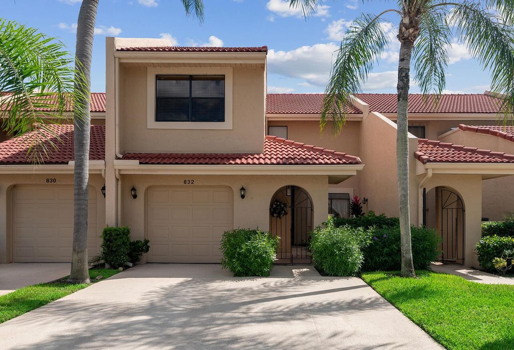 Photo of 832 Windermere Way, Palm Beach Gardens, FL 33418 (MLS # R11133053)