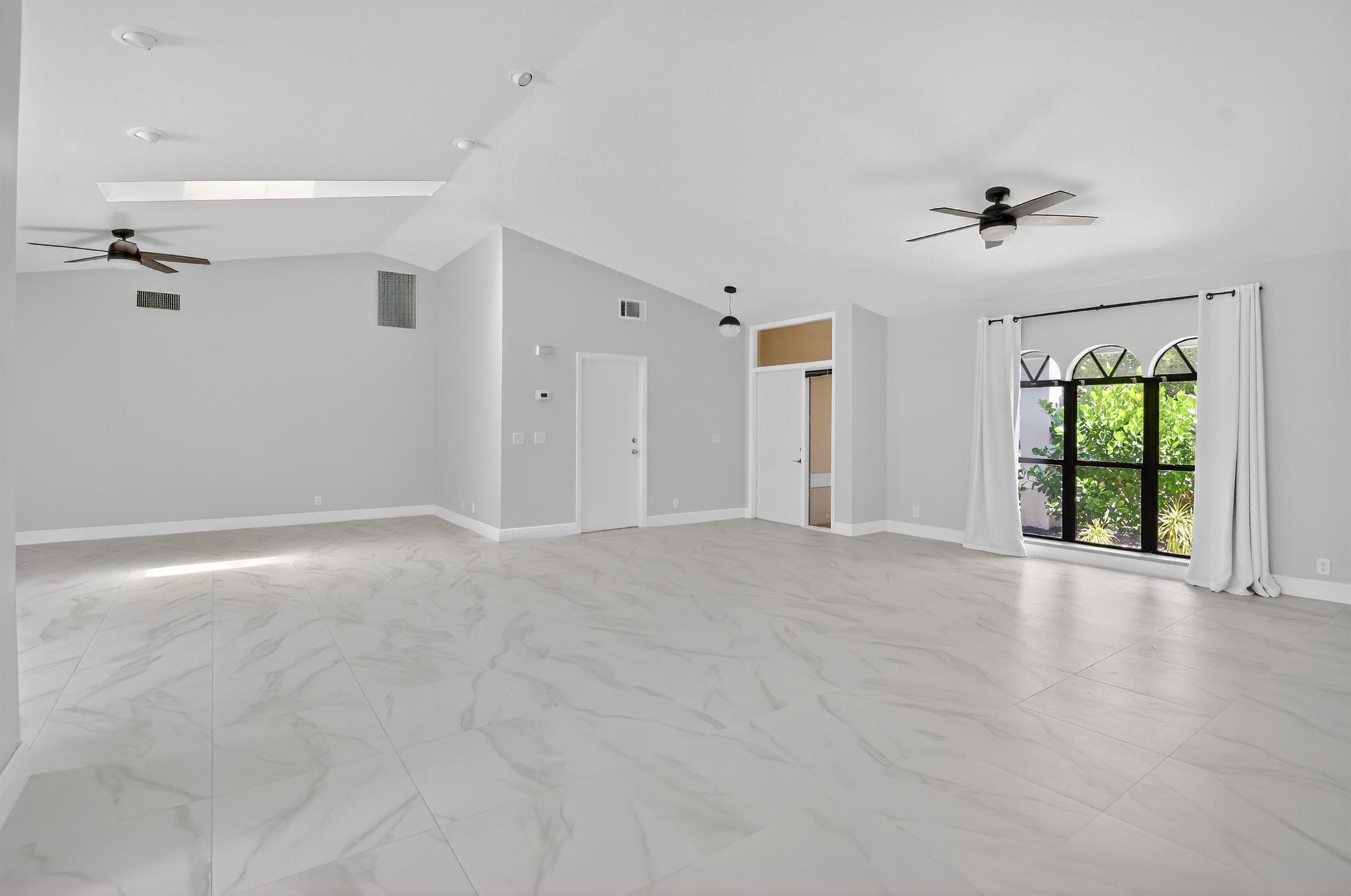 BOCA RATON HILLS SEC 2 - Residential Lease