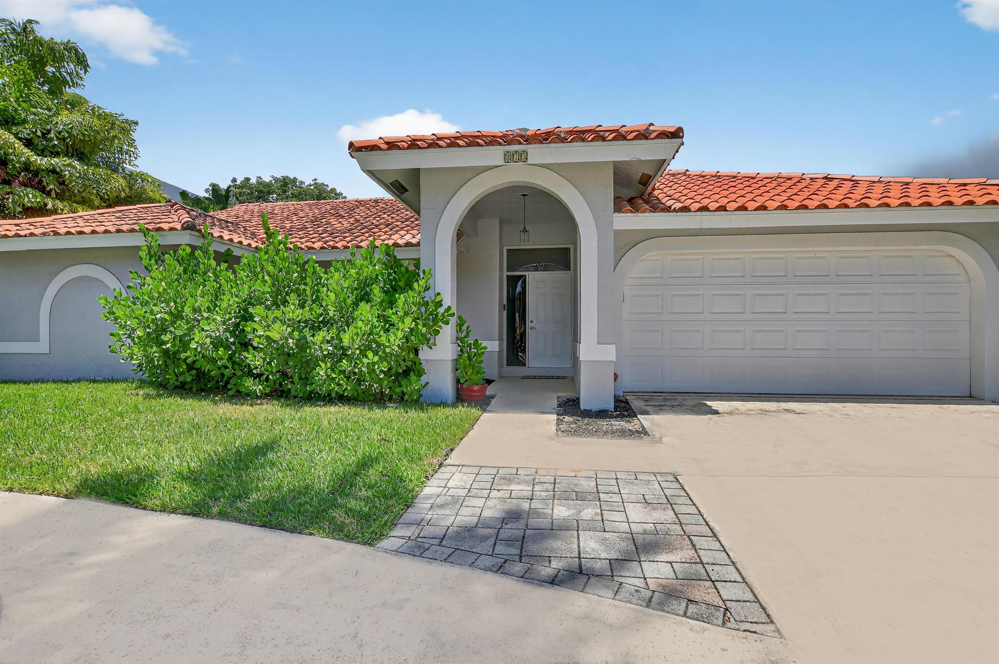 BOCA RATON HILLS SEC 2 - Residential Lease