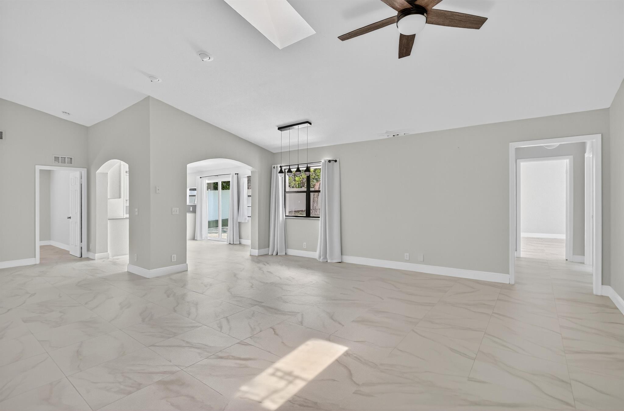 BOCA RATON HILLS SEC 2 - Residential Lease