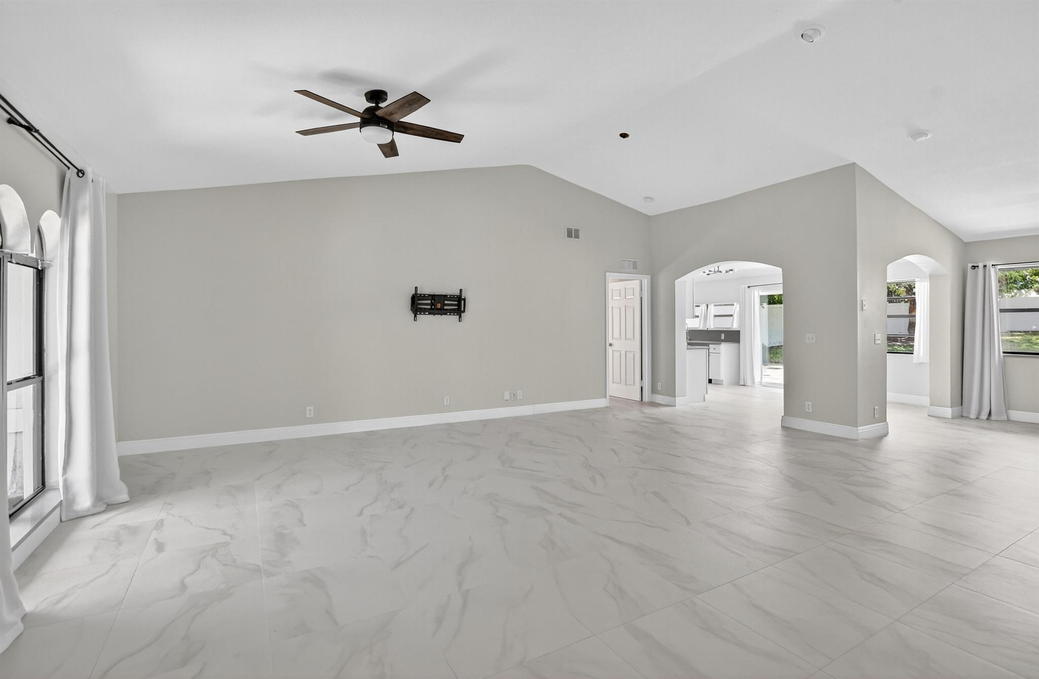 BOCA RATON HILLS SEC 2 - Residential Lease