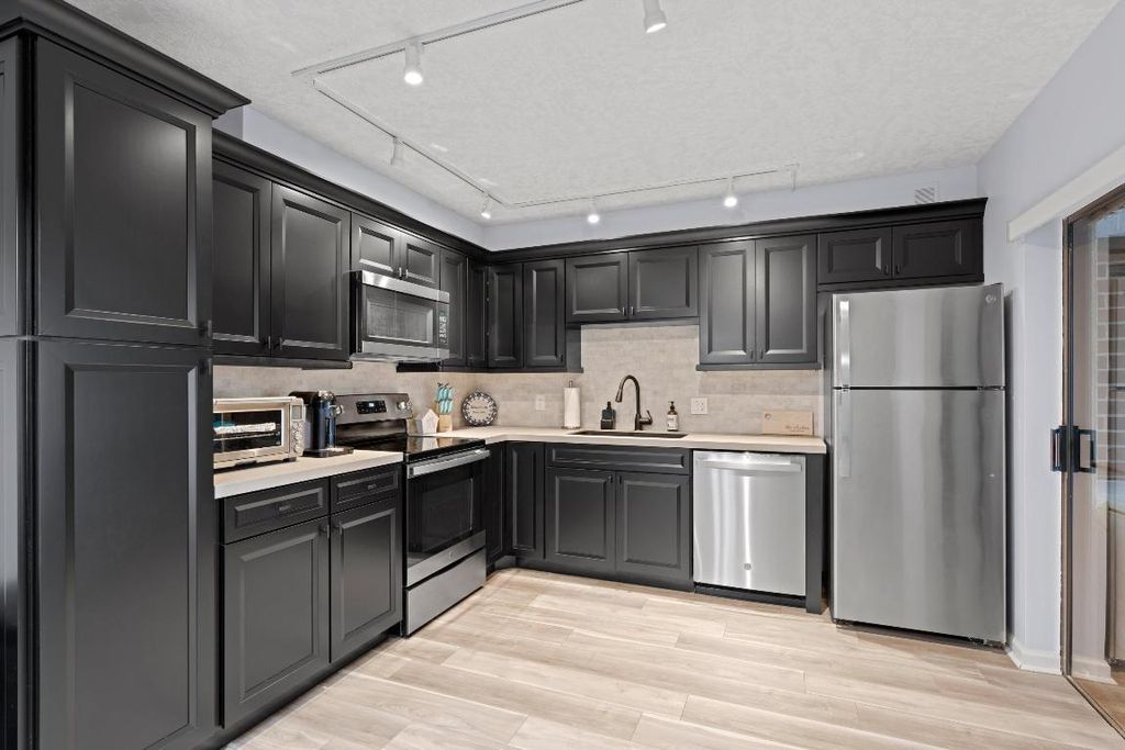 Photo of 1128 11th Terrace, Palm Beach Gardens, FL 33418 (MLS # R10970394)