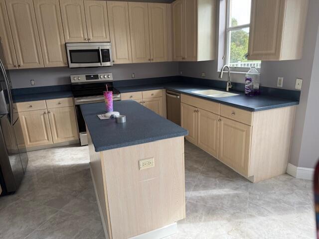 HIDDEN HOLLOW 1 - Residential Lease