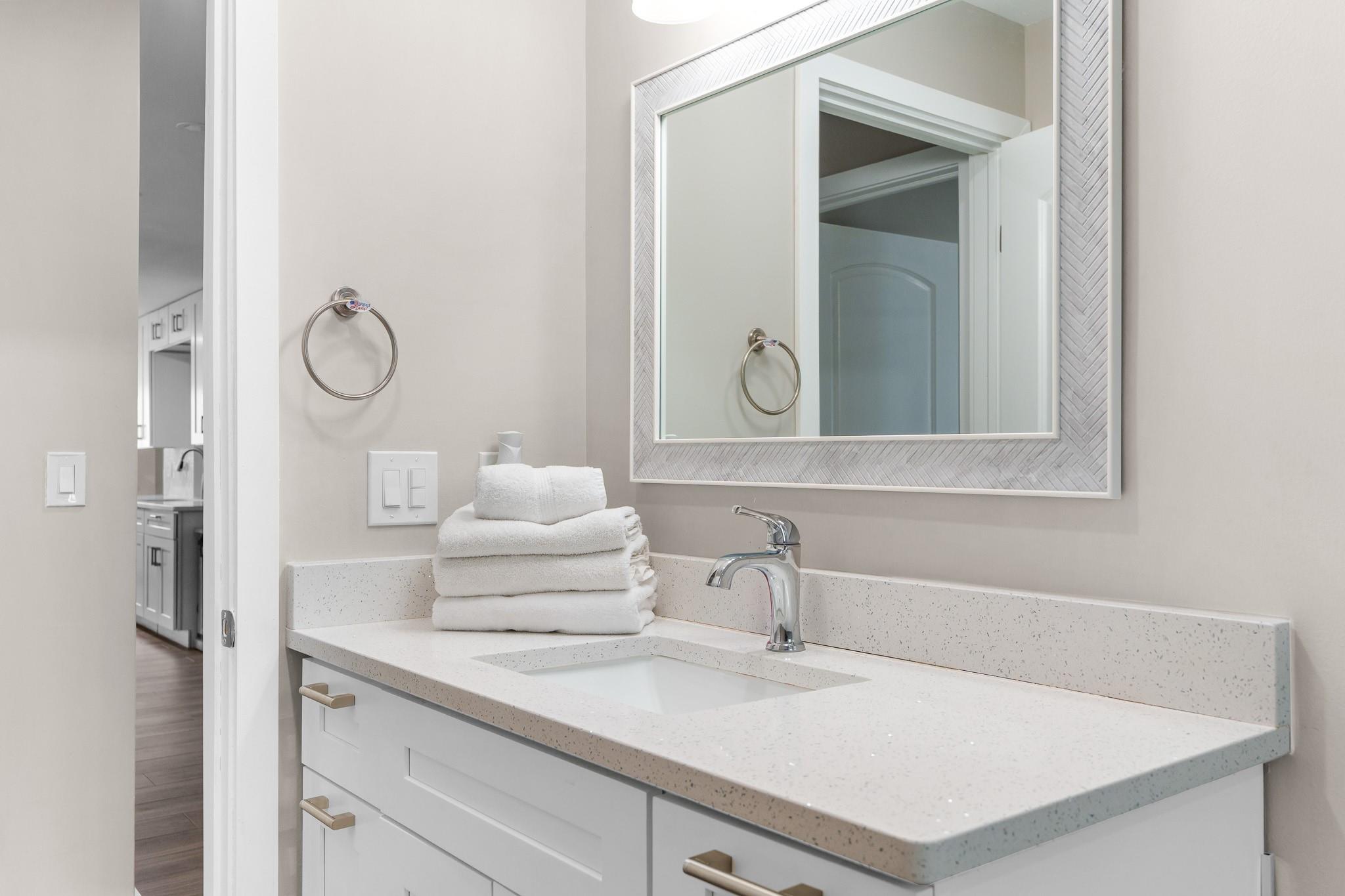 Lauderdale West 3 Sec 83- - Residential