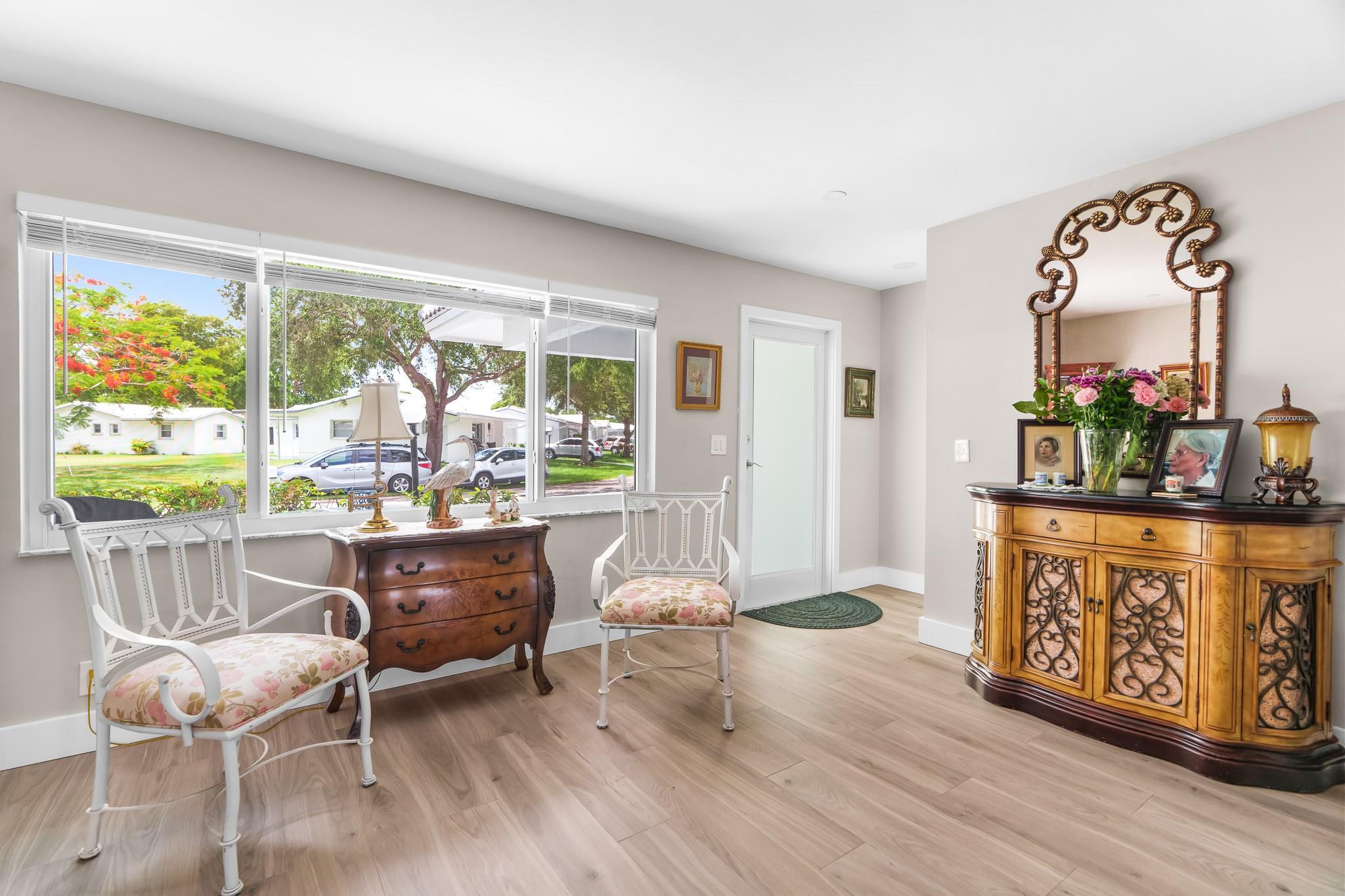 Lauderdale West 3 Sec 83- - Residential