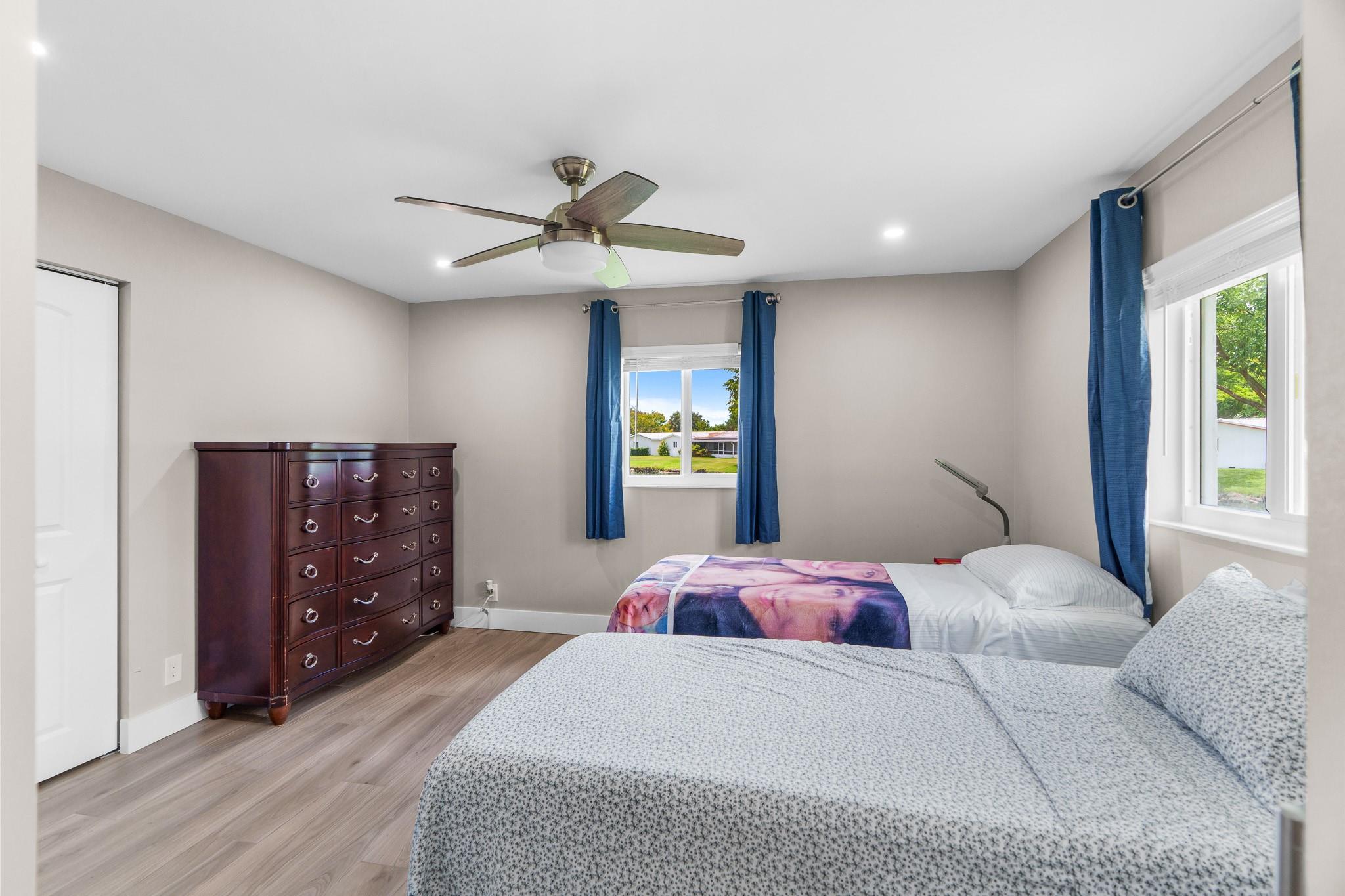 Lauderdale West 3 Sec 83- - Residential