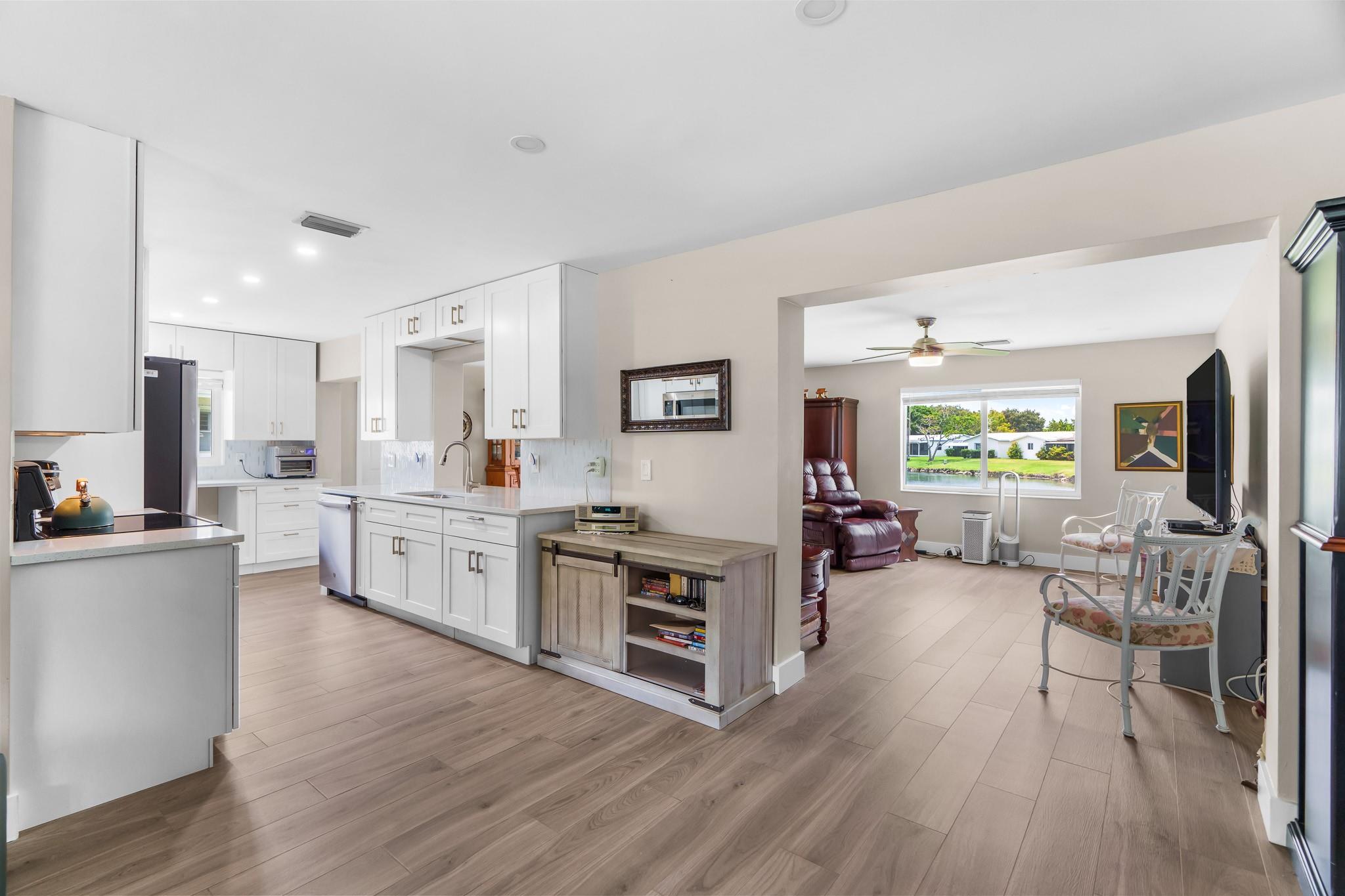 Lauderdale West 3 Sec 83- - Residential