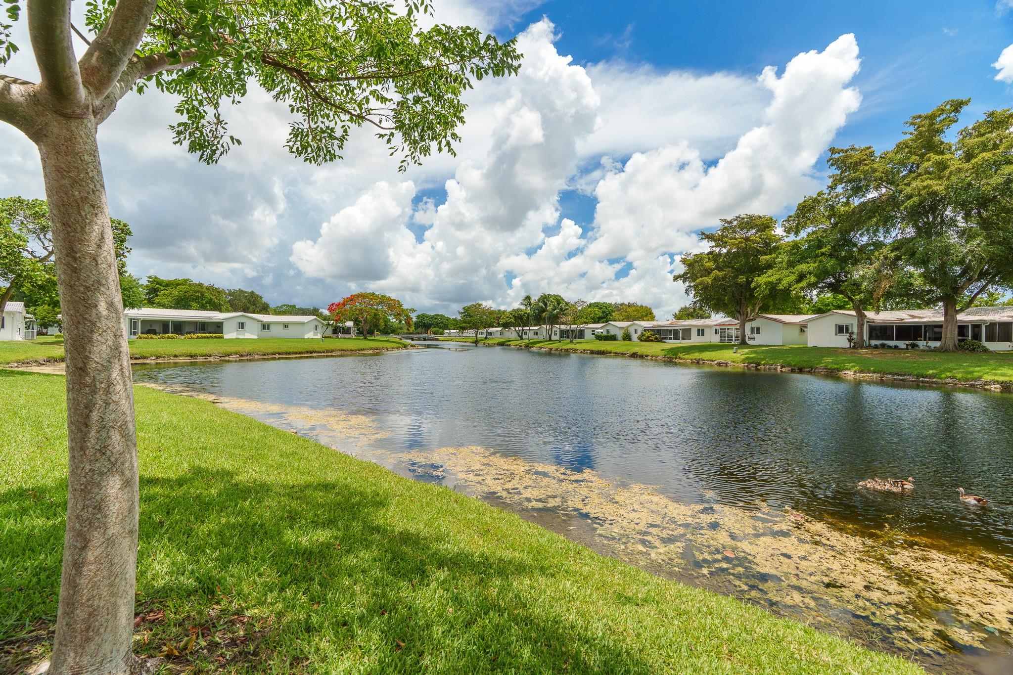 Lauderdale West 3 Sec 83- - Residential