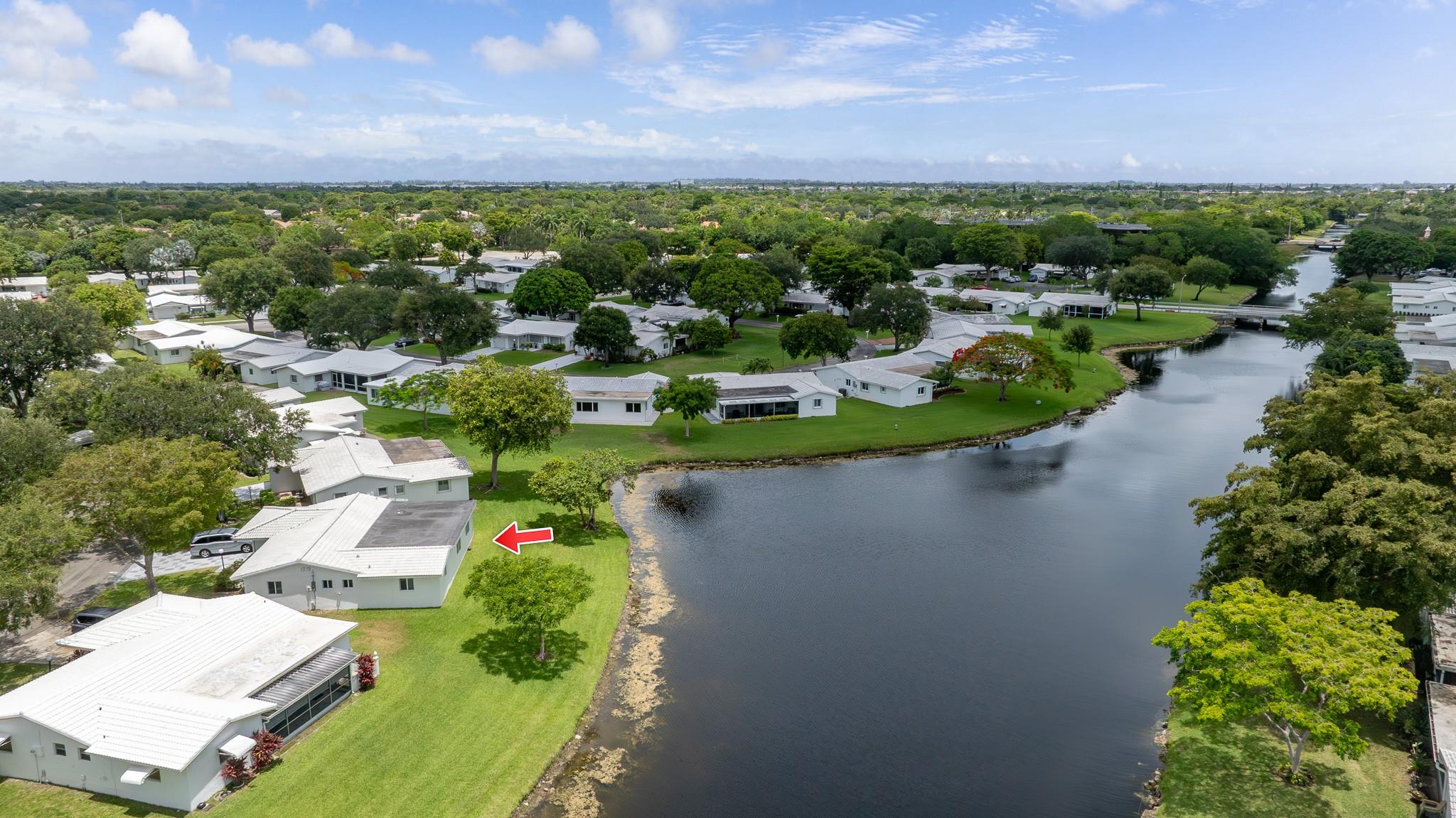 Lauderdale West 3 Sec 83- - Residential
