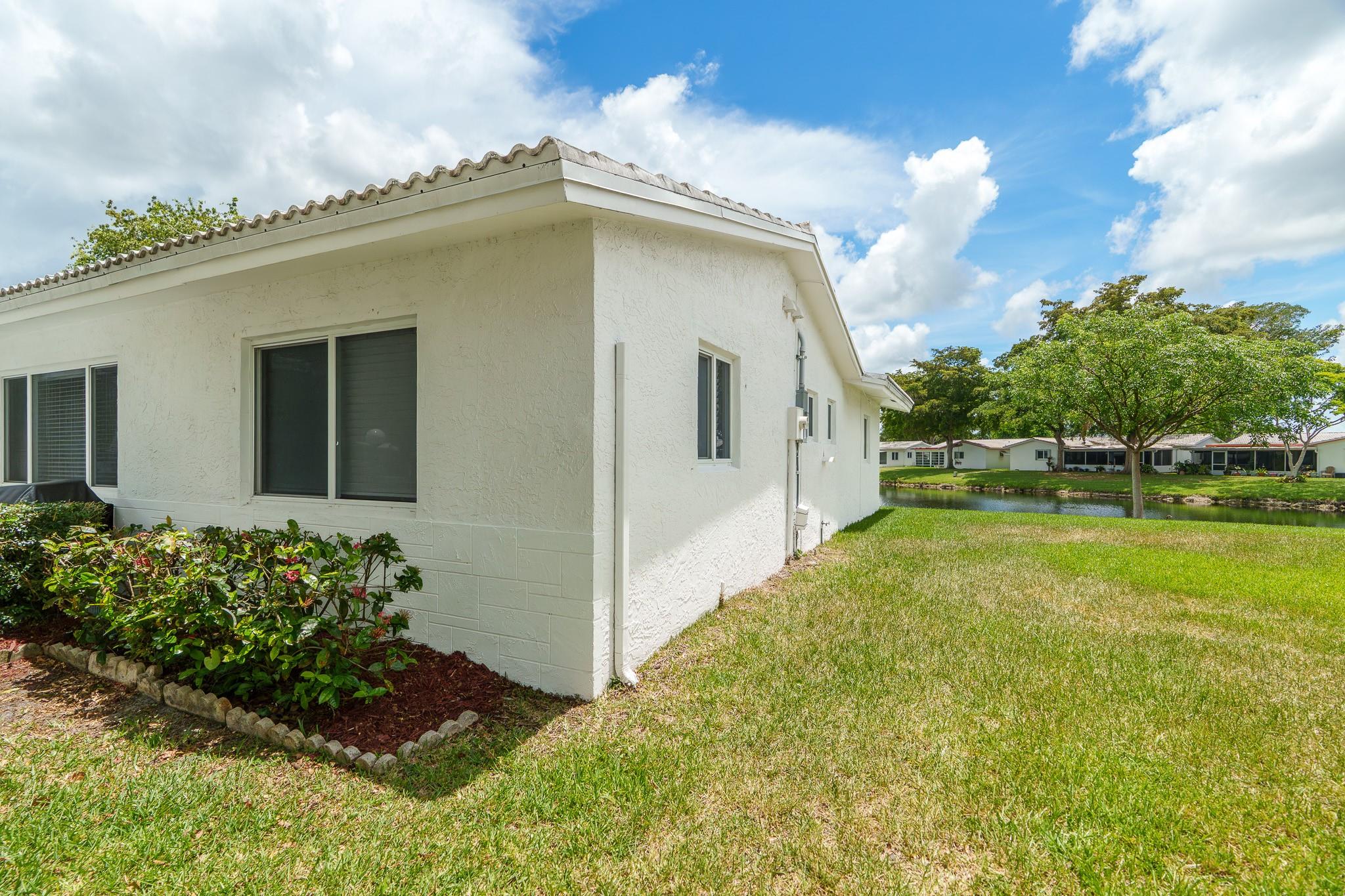 Lauderdale West 3 Sec 83- - Residential