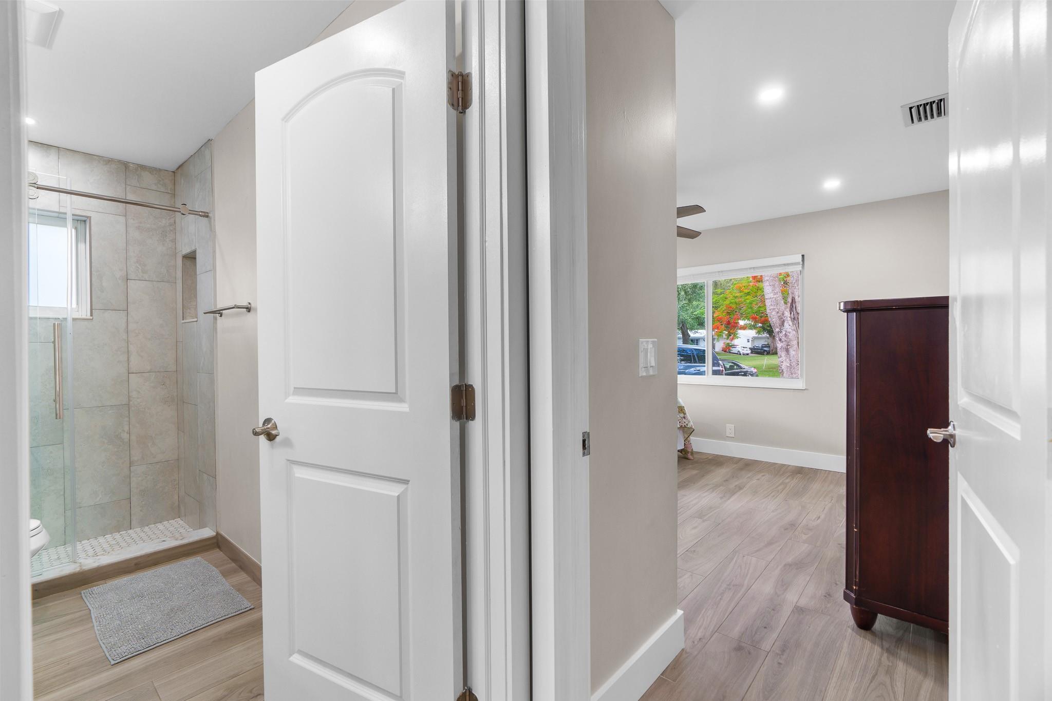 Lauderdale West 3 Sec 83- - Residential