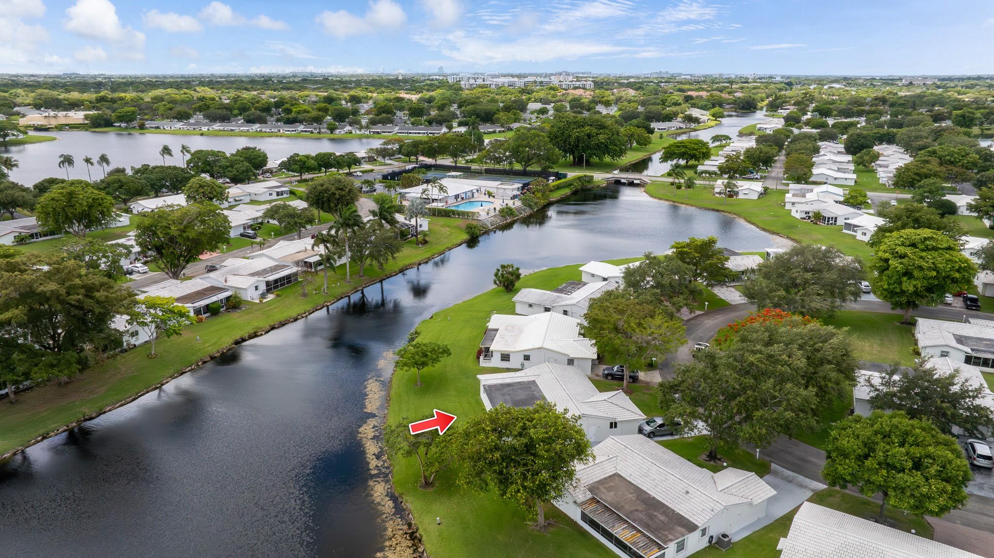 Lauderdale West 3 Sec 83- - Residential