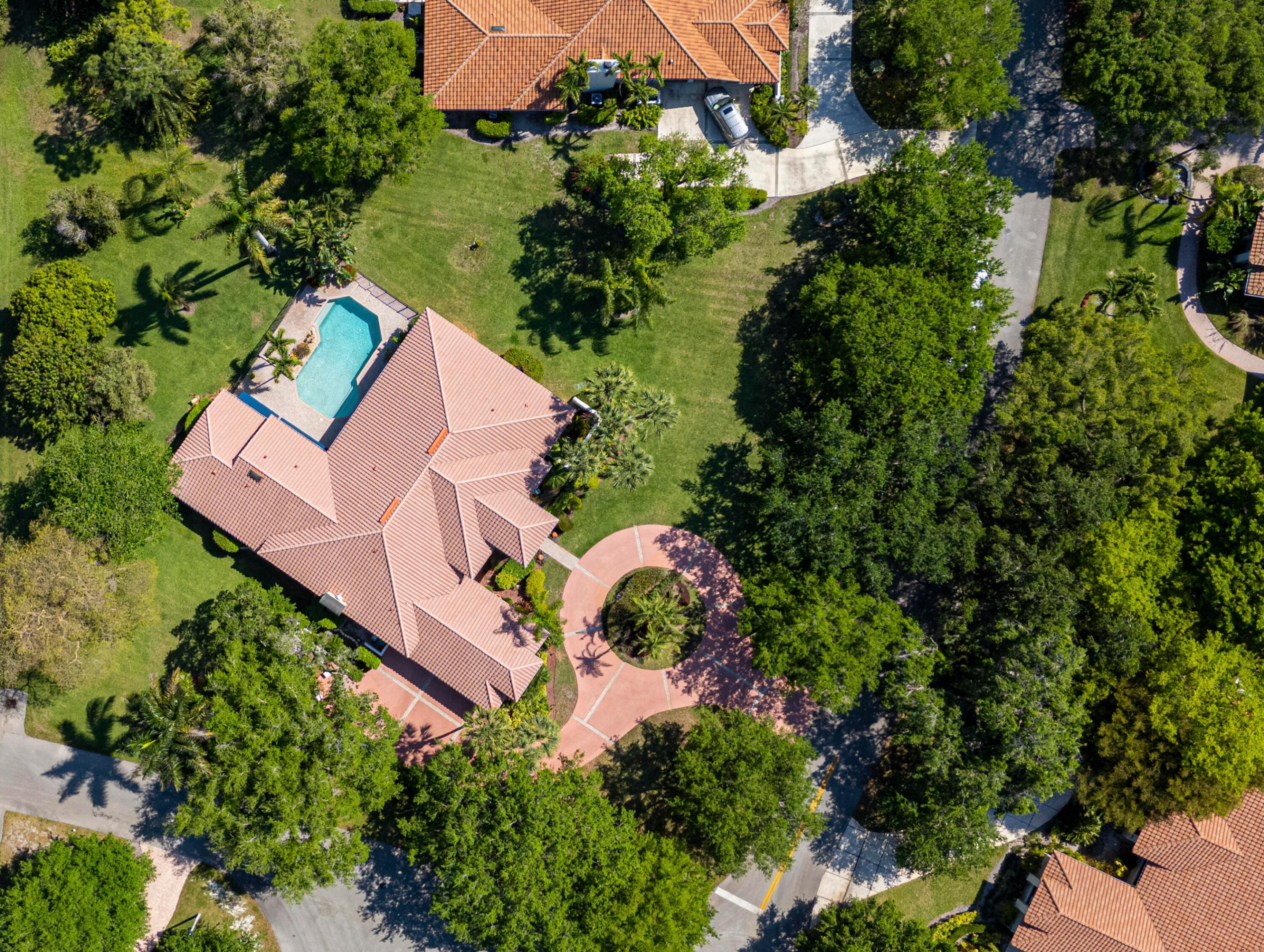 PARKLAND LAKES - Residential