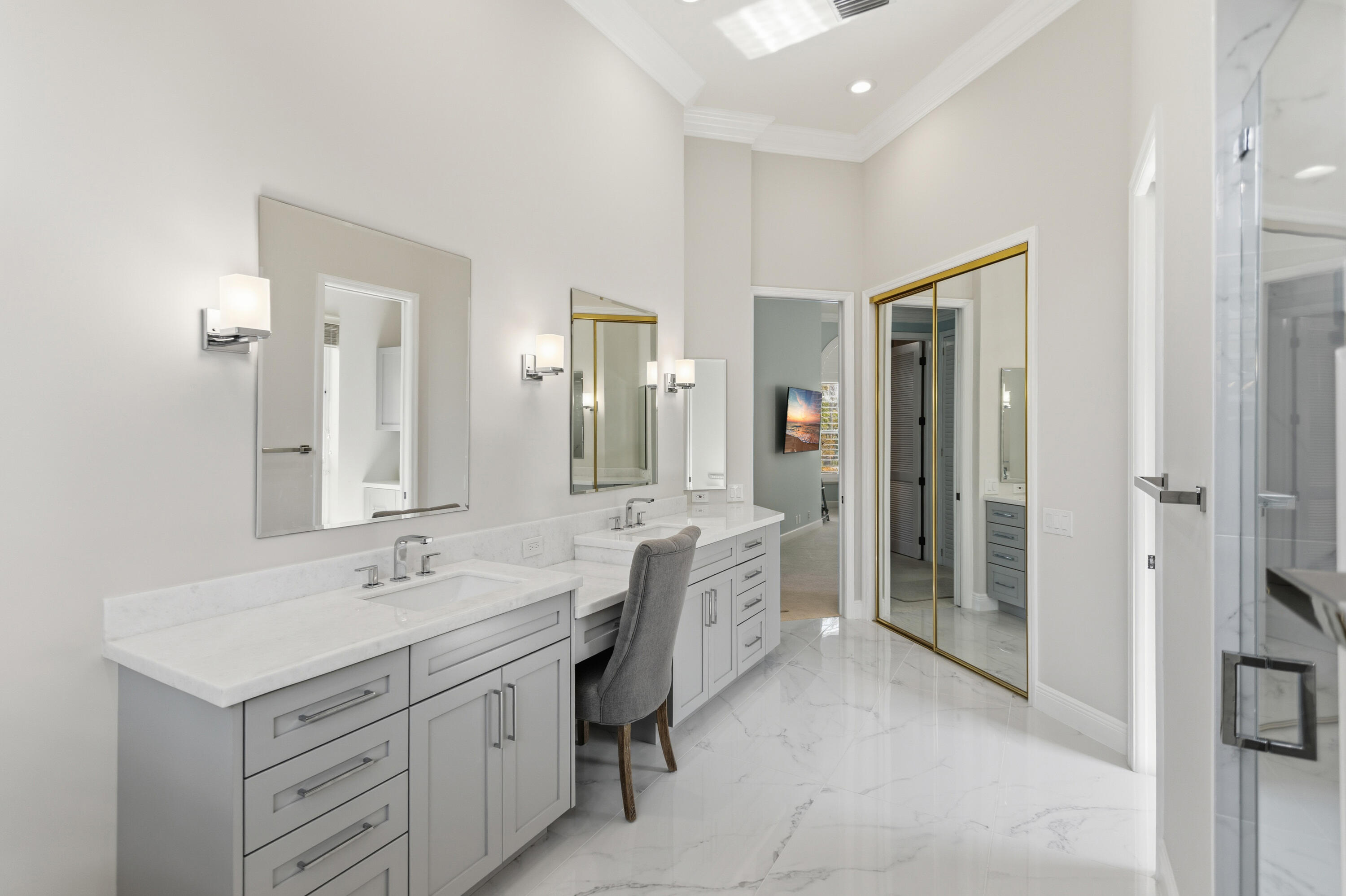 PARKLAND LAKES - Residential