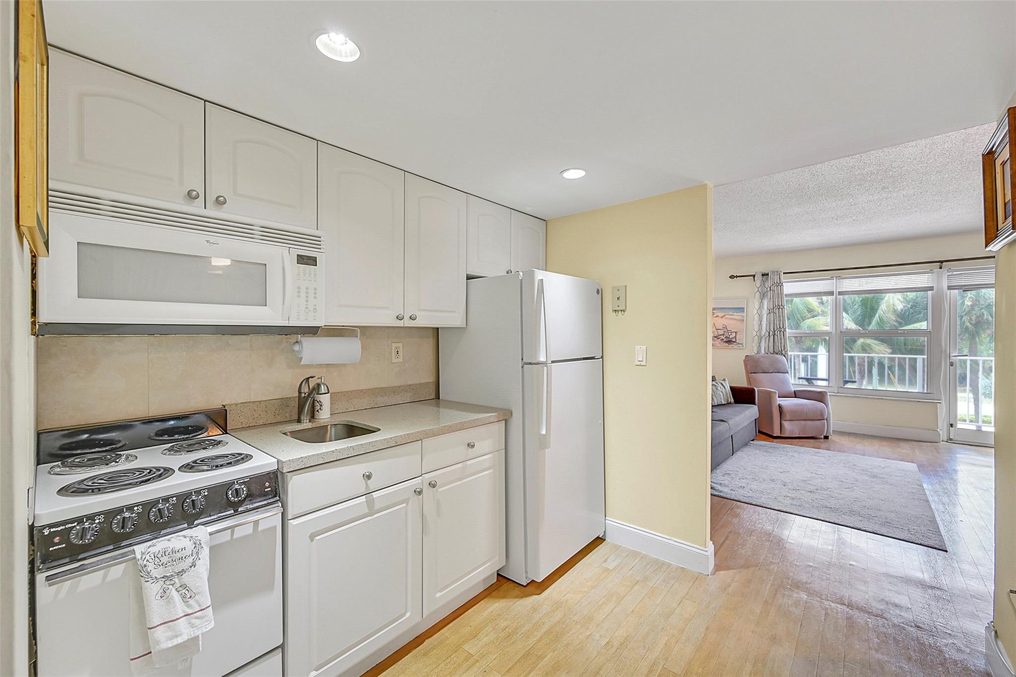 3000 E Sunrise Blvd 2H